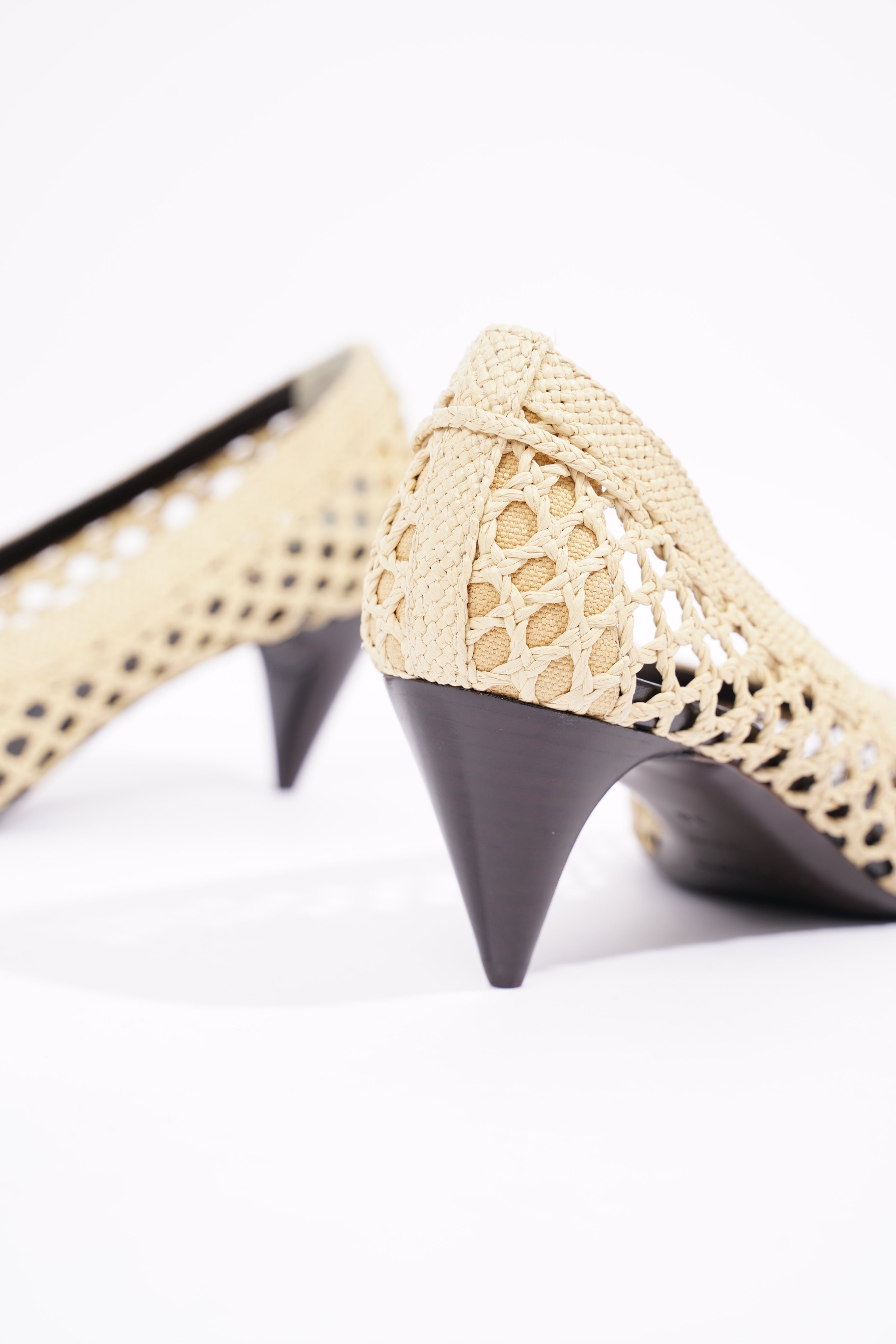 Saint Laurent Womens Kim 55 Beige EU 38 / UK 5