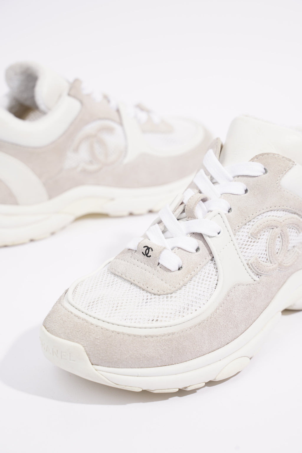 Chanel Womens CC Logo White / Grey EU 38 / UK 5