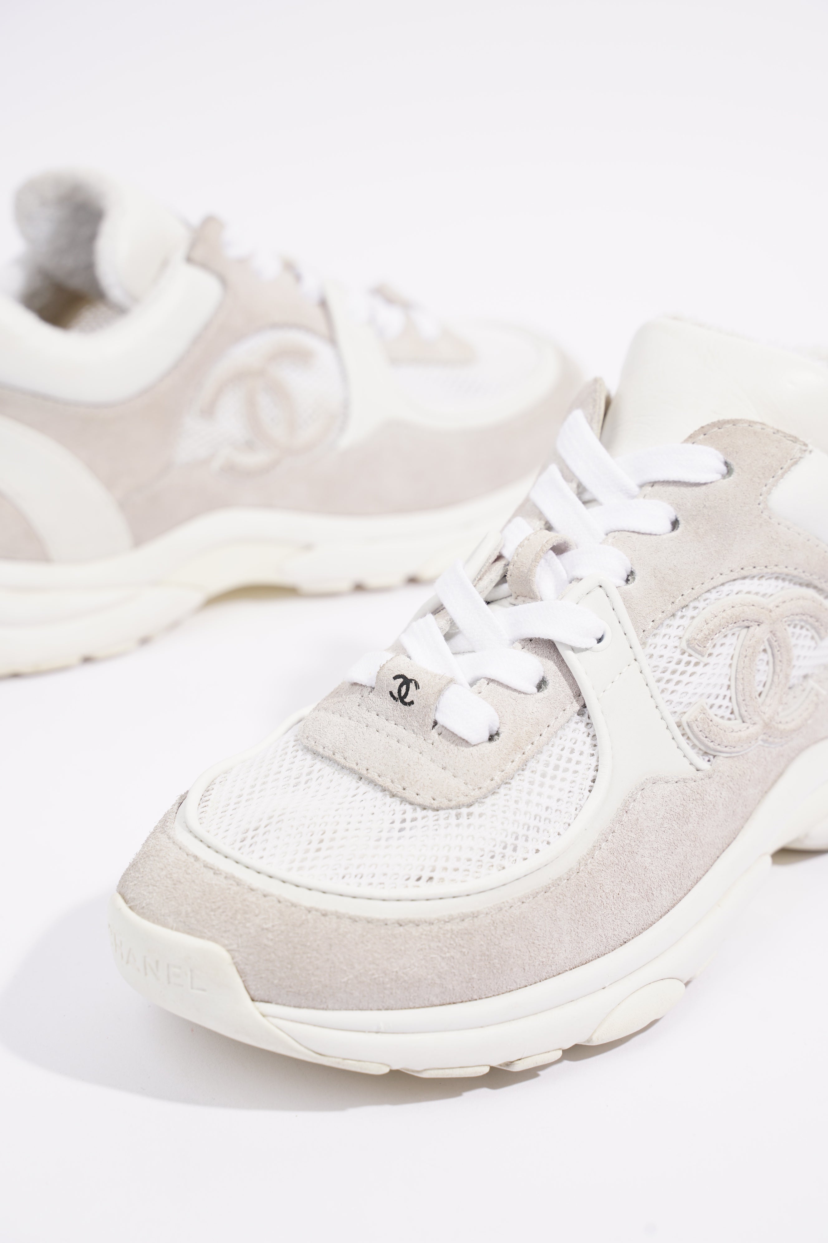 Chanel Womens CC Logo White / Grey EU 38 / UK 5