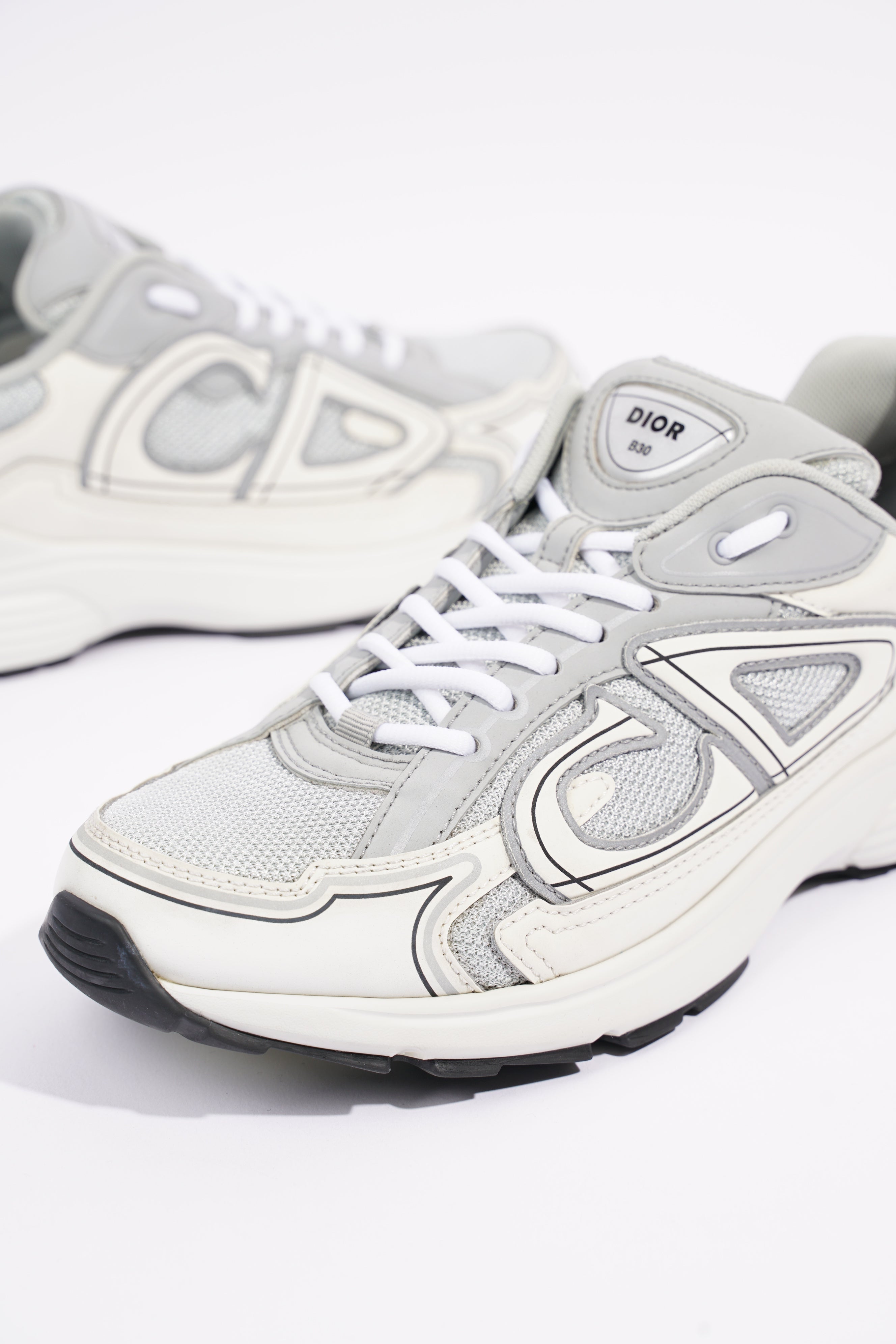 Christian Dior Mens B30 White / Grey EU 41 / UK 7