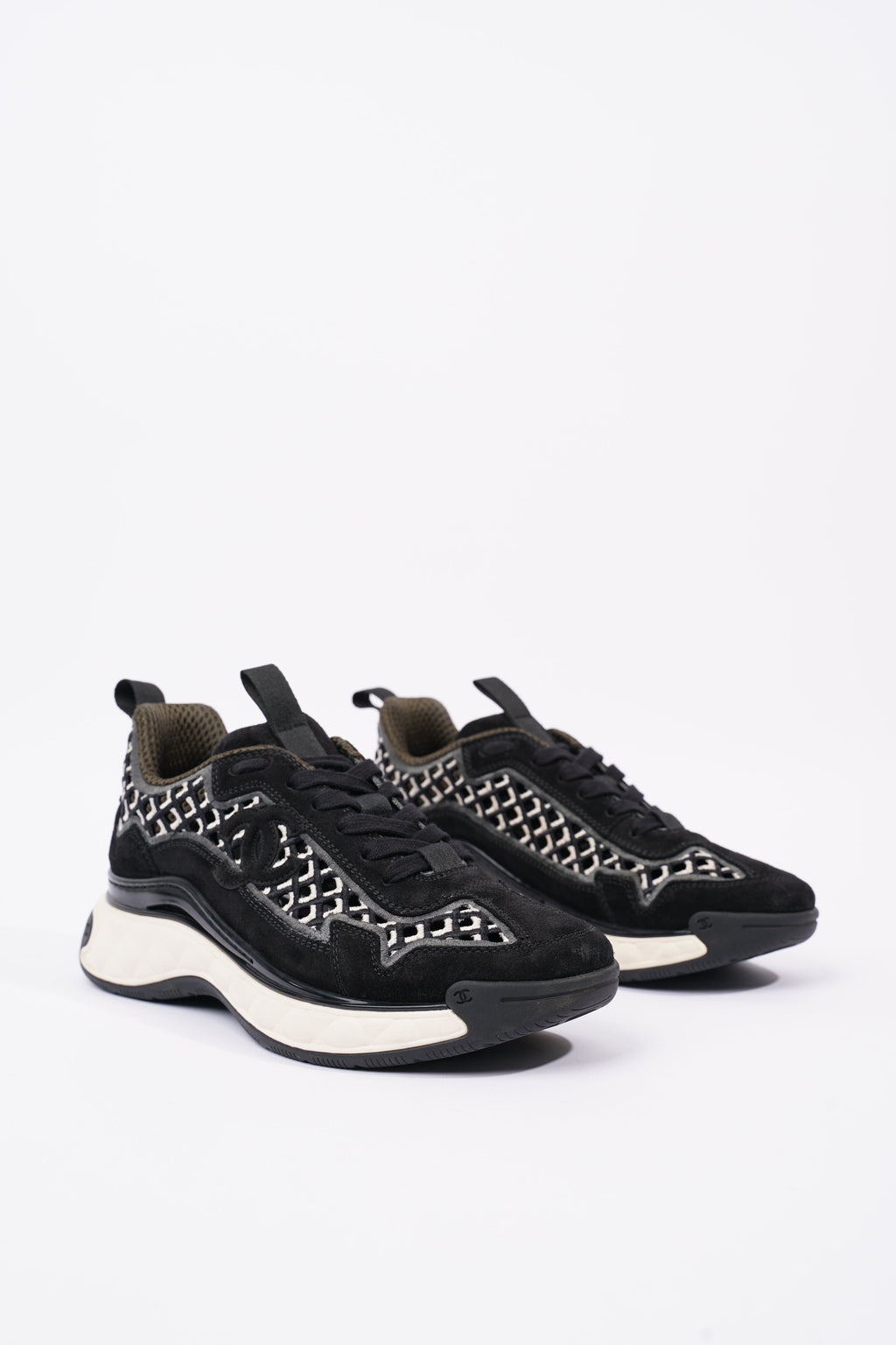 Chanel Womens CC Tweed Sneaker Black / White EU 37 / UK 4