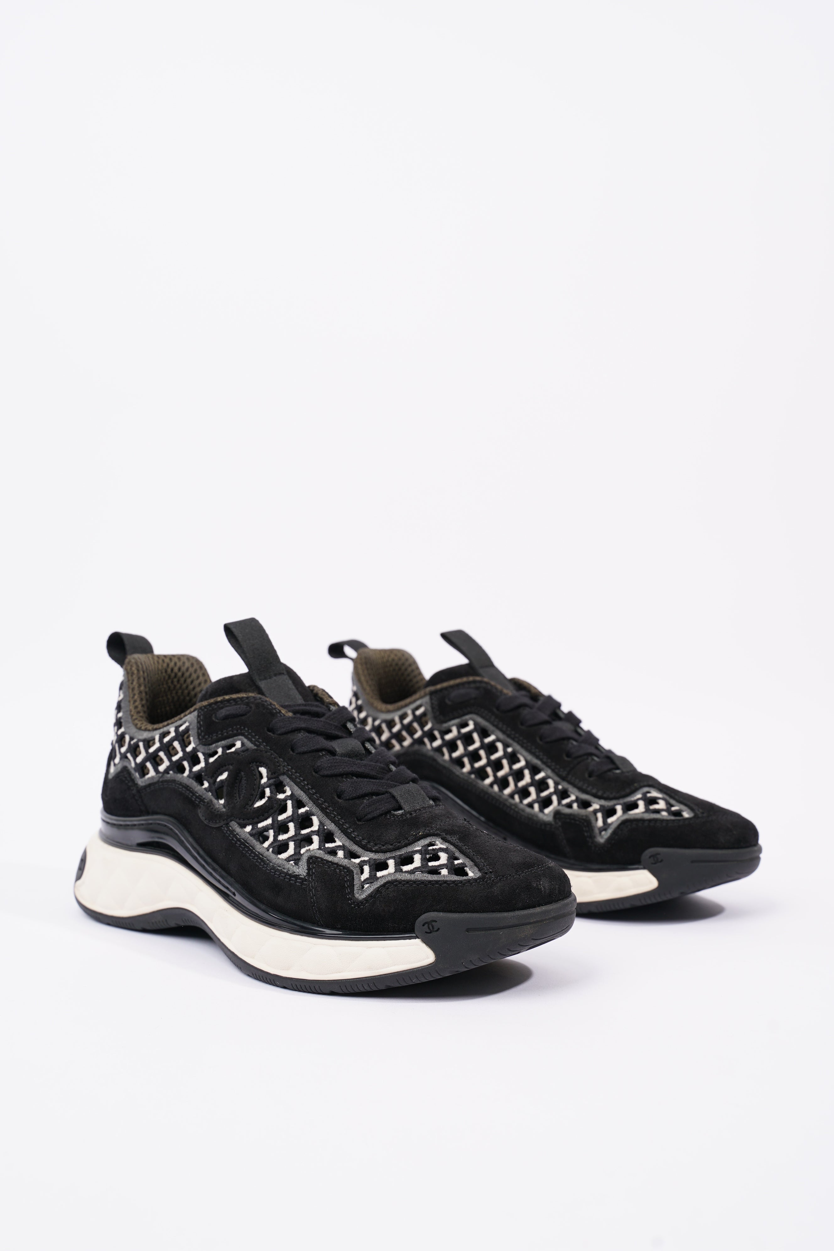 Chanel Womens CC Tweed Sneaker Black / White EU 37 / UK 4