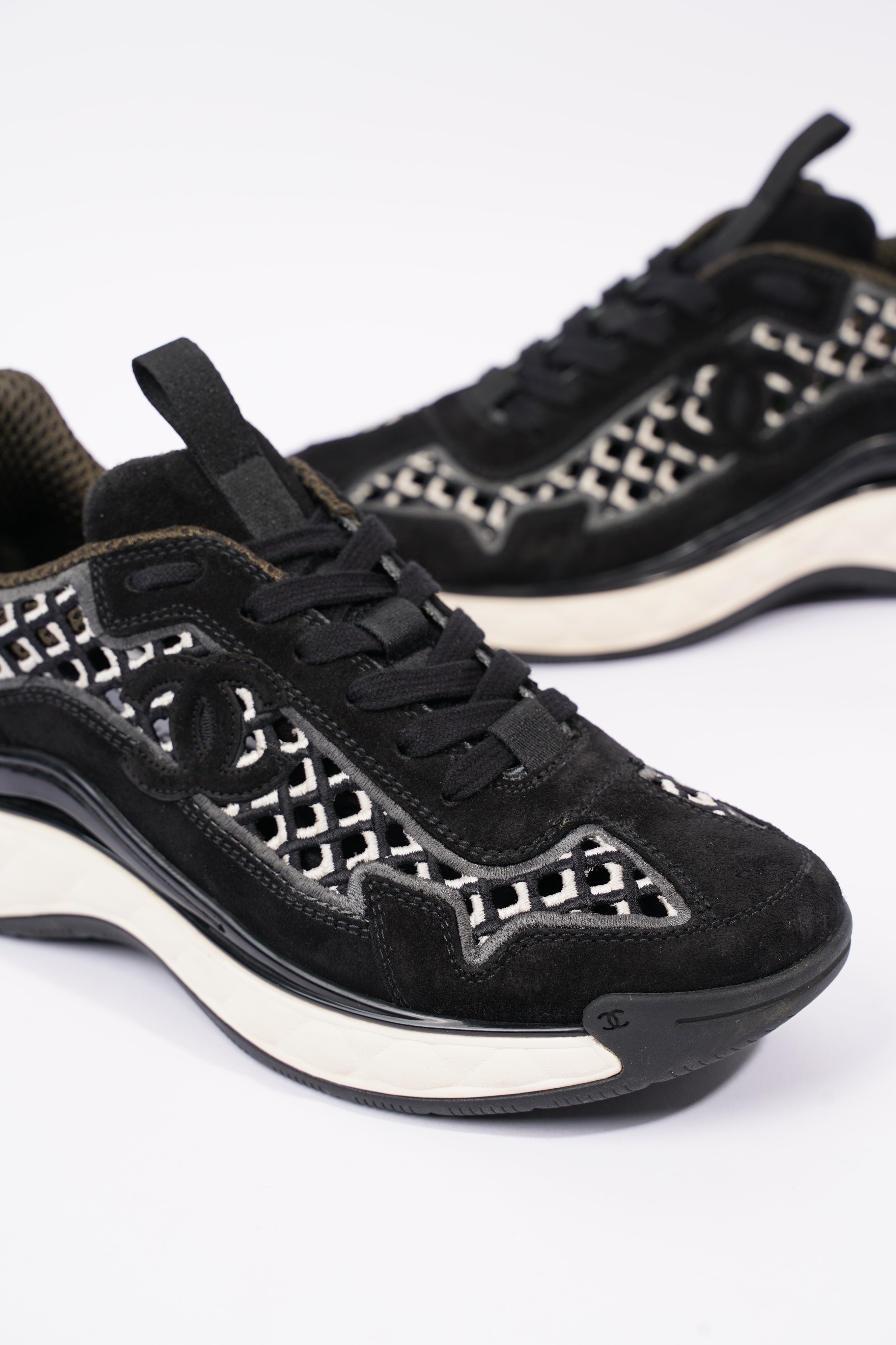 Chanel Womens CC Tweed Sneaker Black / White EU 37 / UK 4