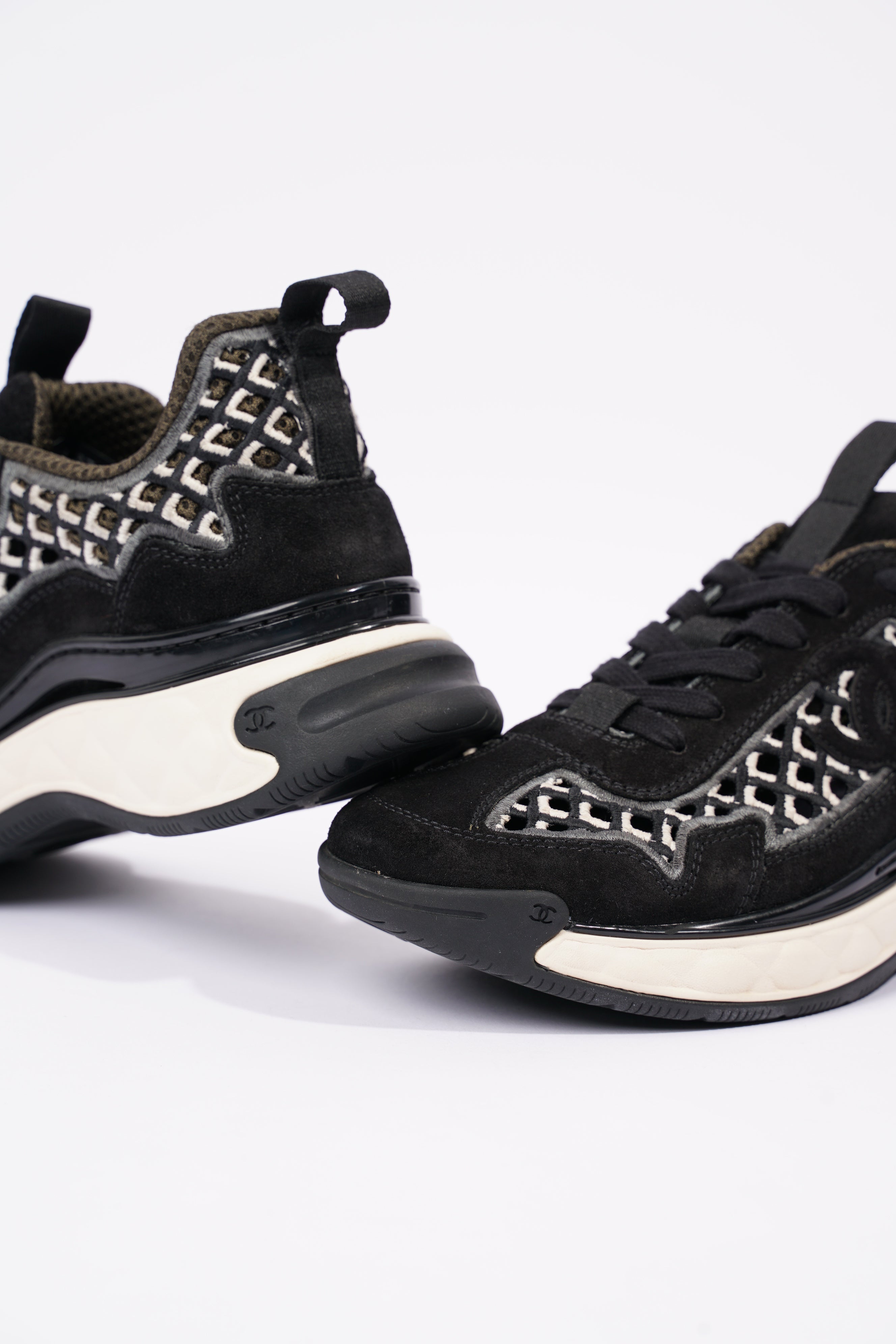 Chanel Womens CC Tweed Sneaker Black / White EU 37 / UK 4