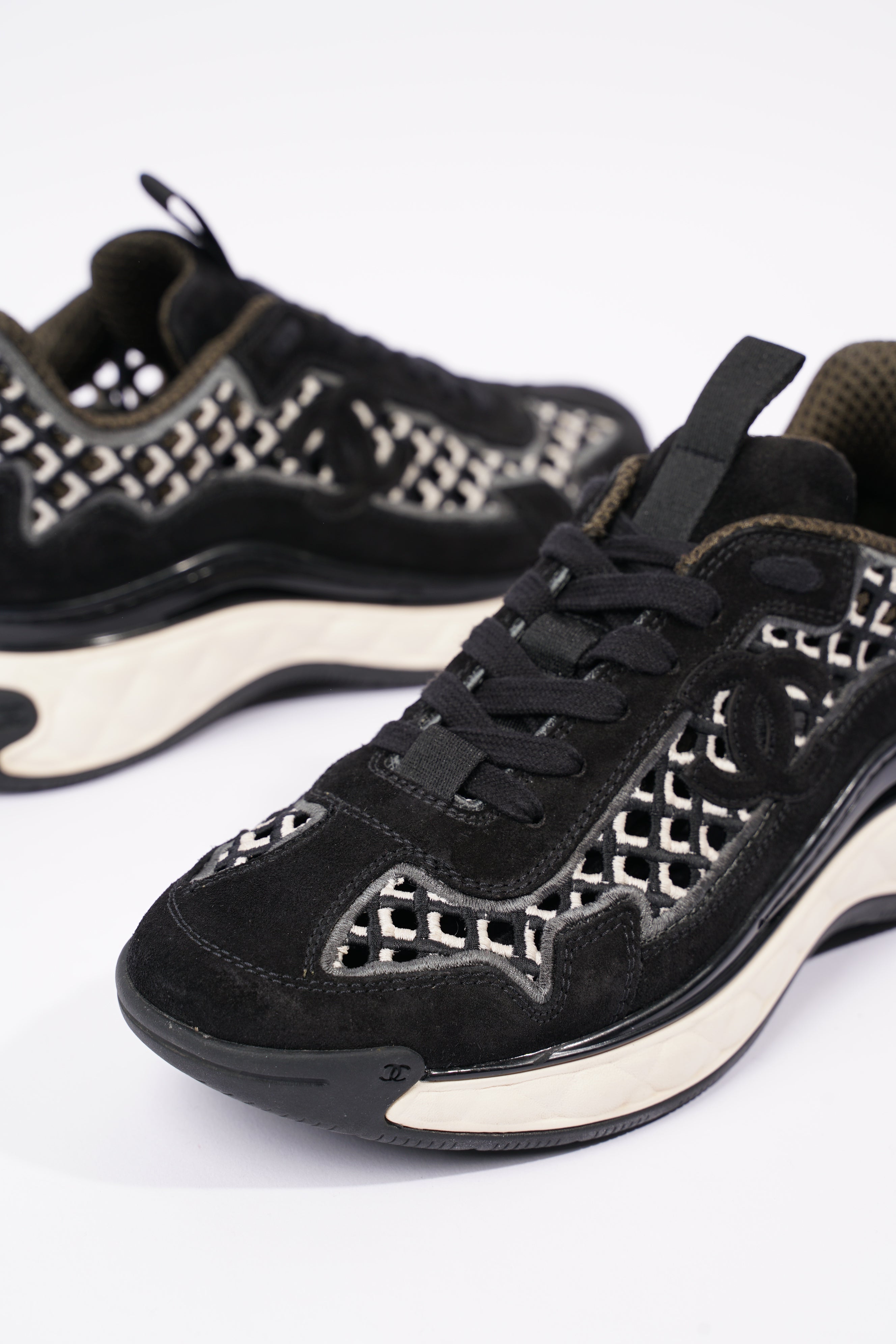 Chanel Womens CC Tweed Sneaker Black / White EU 37 / UK 4