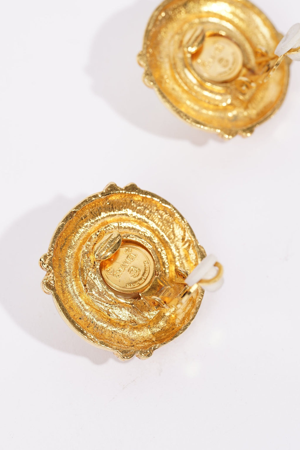 Chanel Womens Gripoux Pearl Earrings Gold