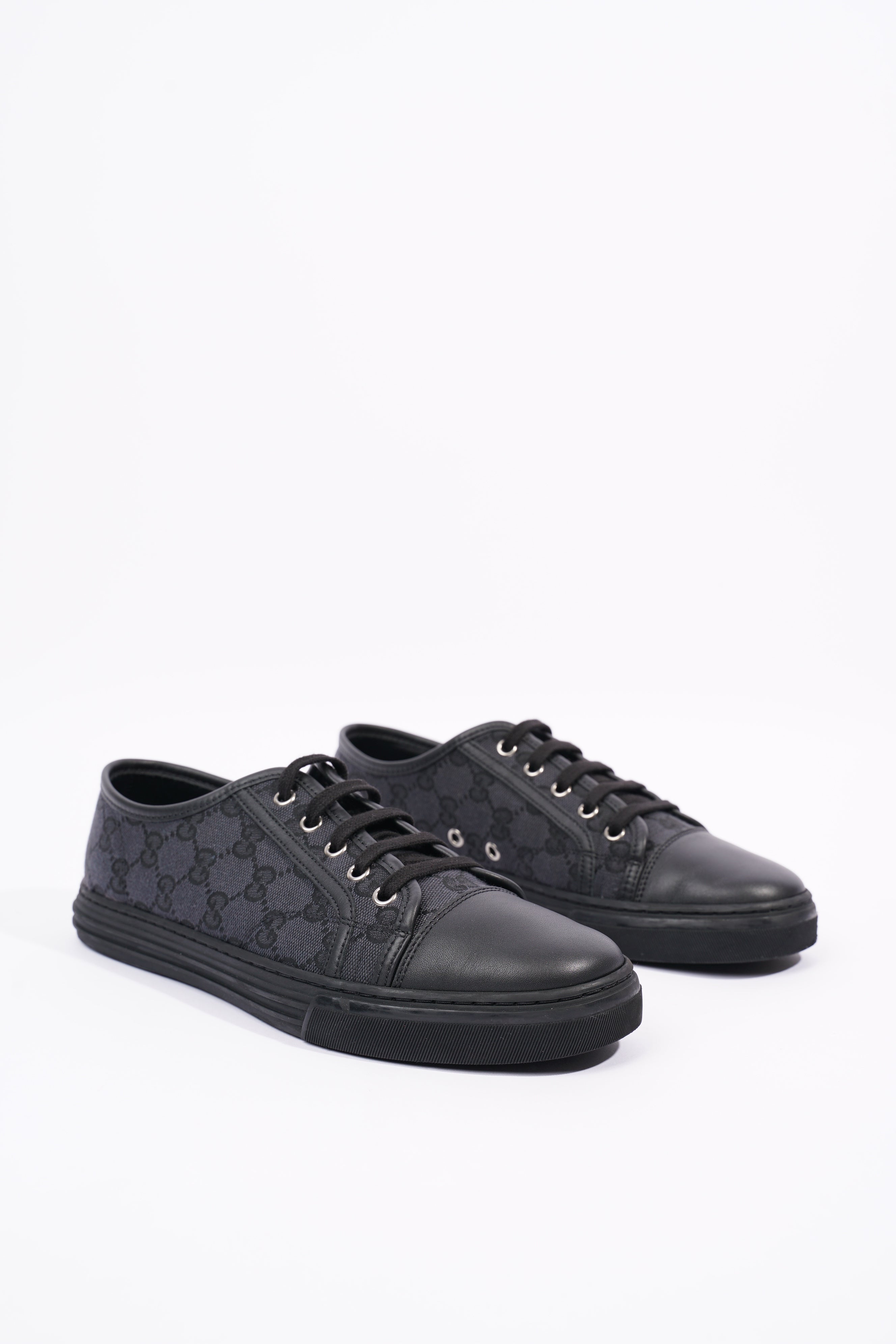 Gucci Mens GG Canvas Low Top Sneaker Black EU 40 / UK 6
