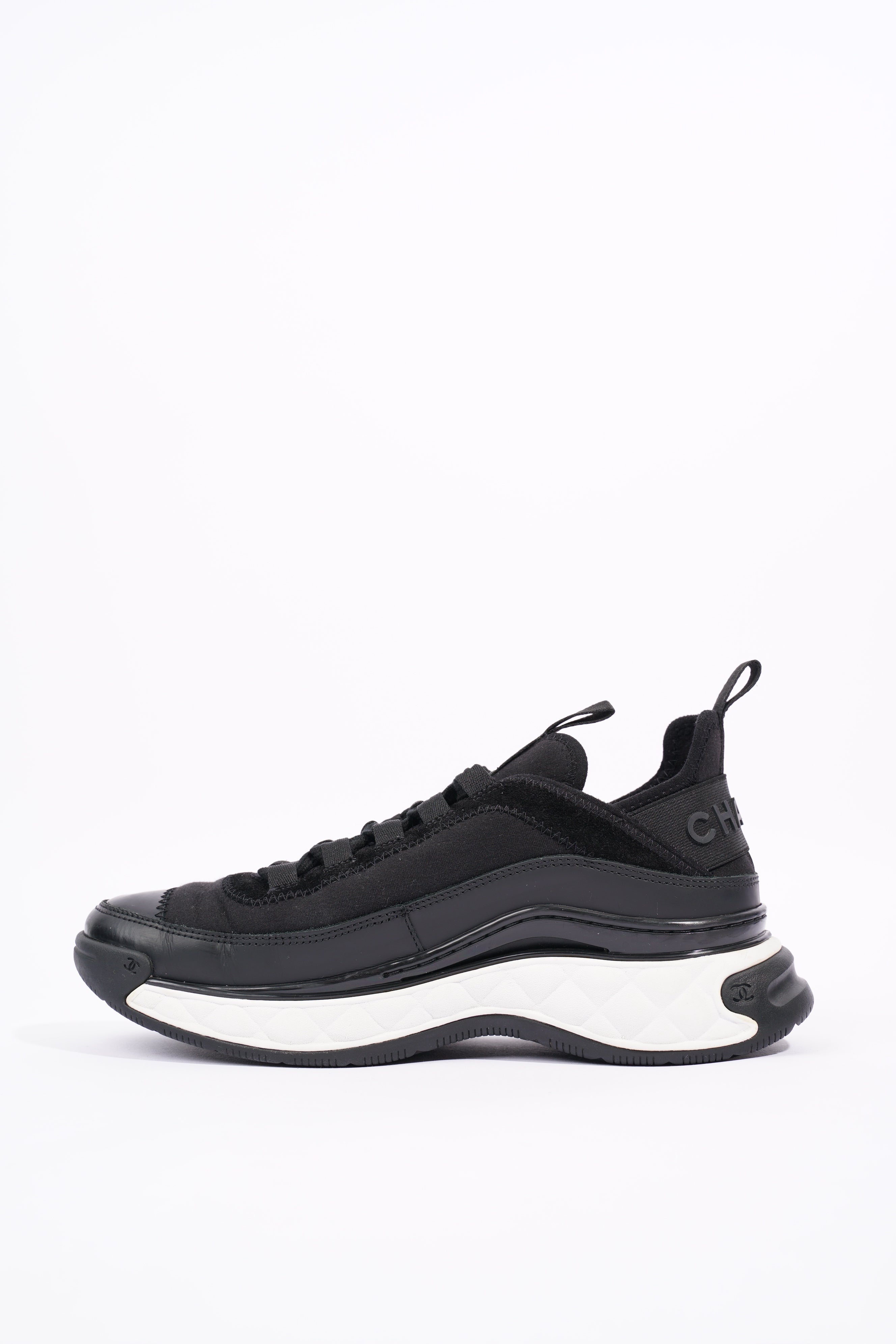 Chanel Womens CC Logo Black / White EU 37 / UK 4