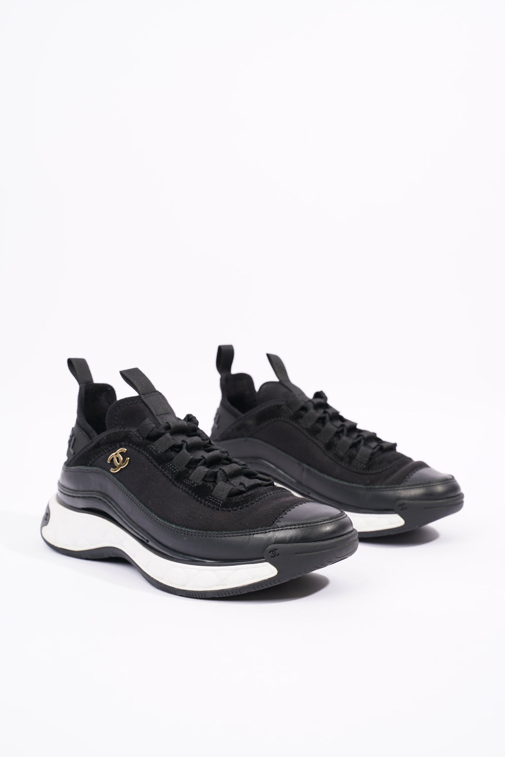 Chanel Womens CC Logo Black / White EU 37 / UK 4