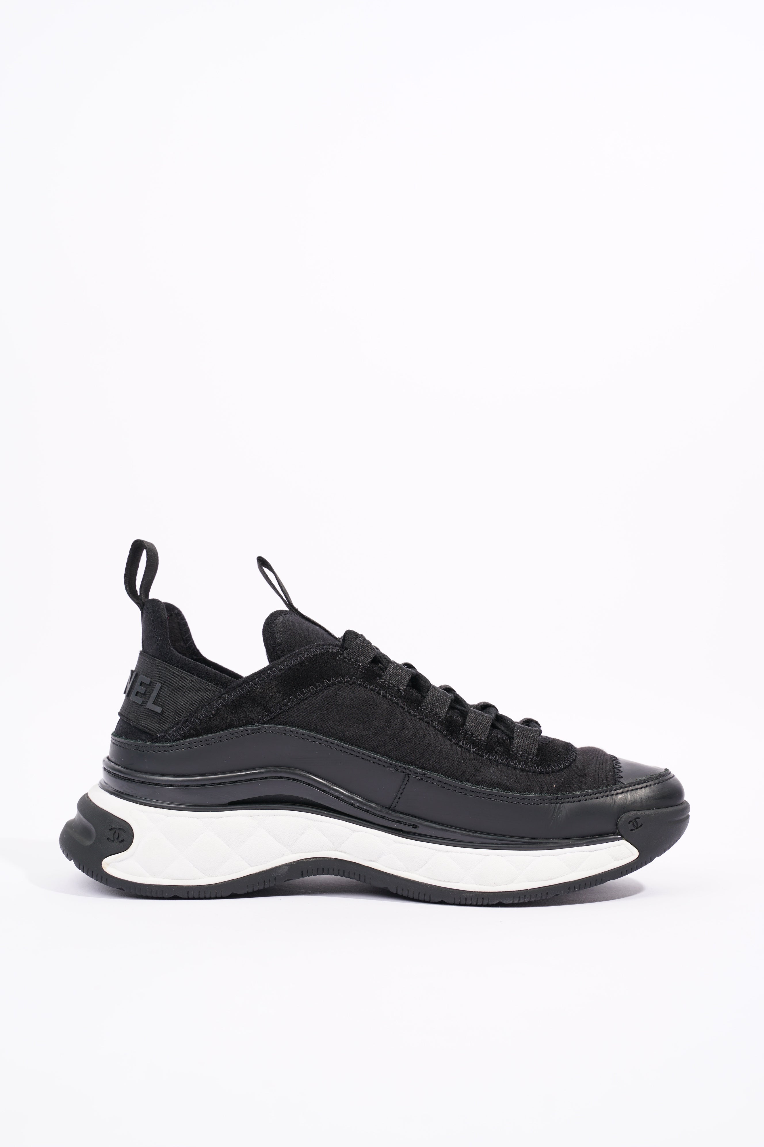 Chanel Womens CC Logo Black / White EU 37 / UK 4