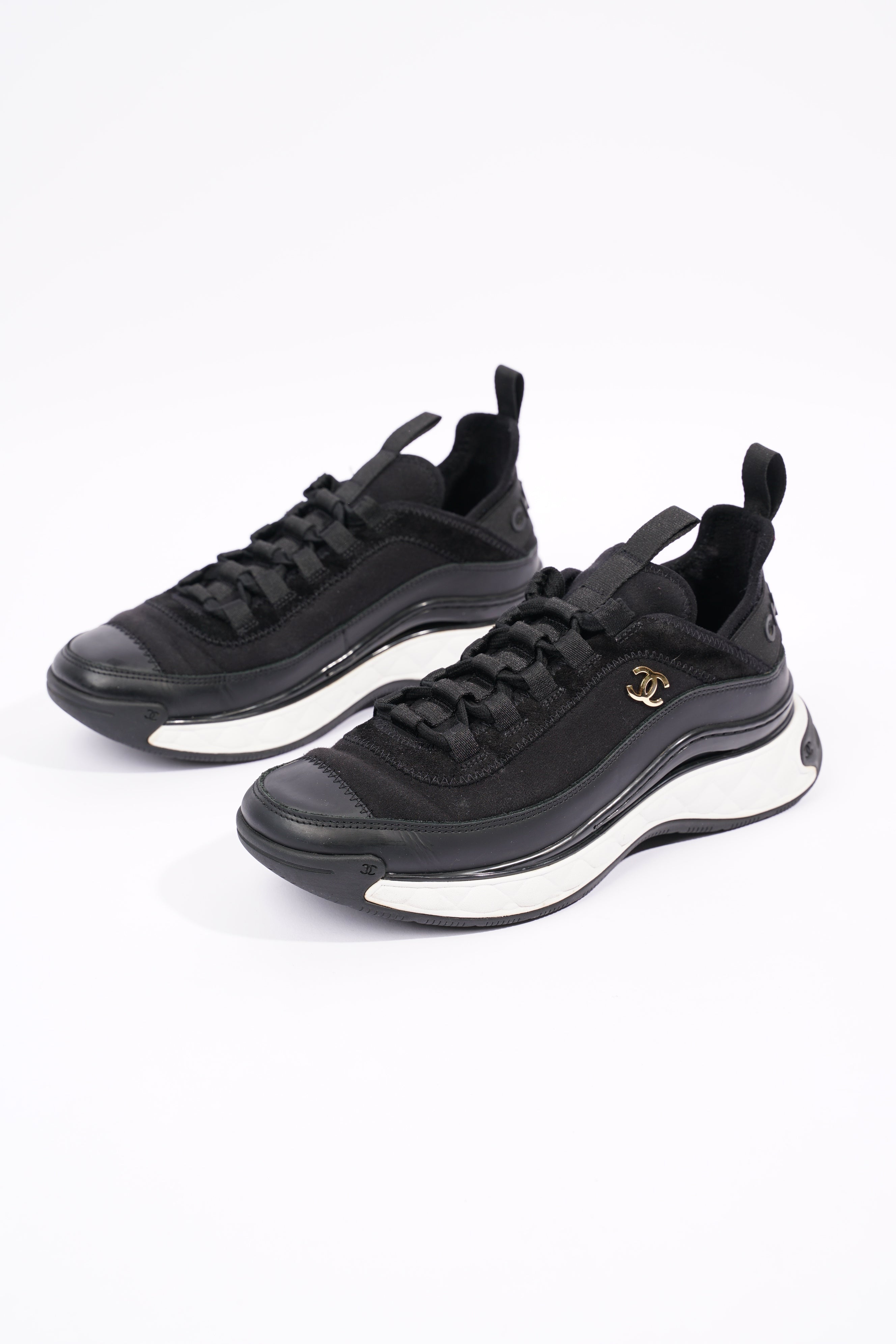 Chanel Womens CC Logo Black / White EU 37 / UK 4