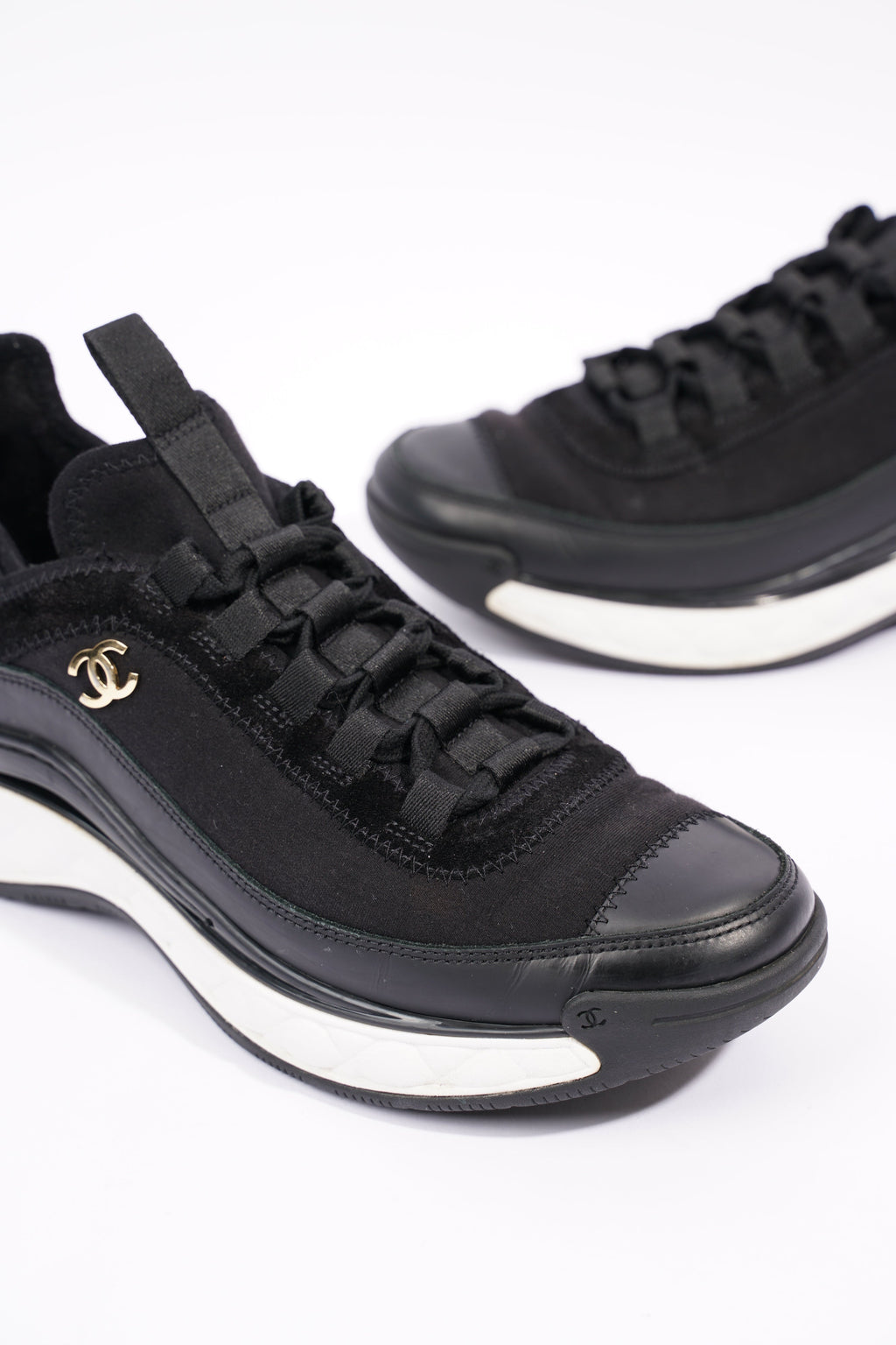 Chanel Womens CC Logo Black / White EU 37 / UK 4