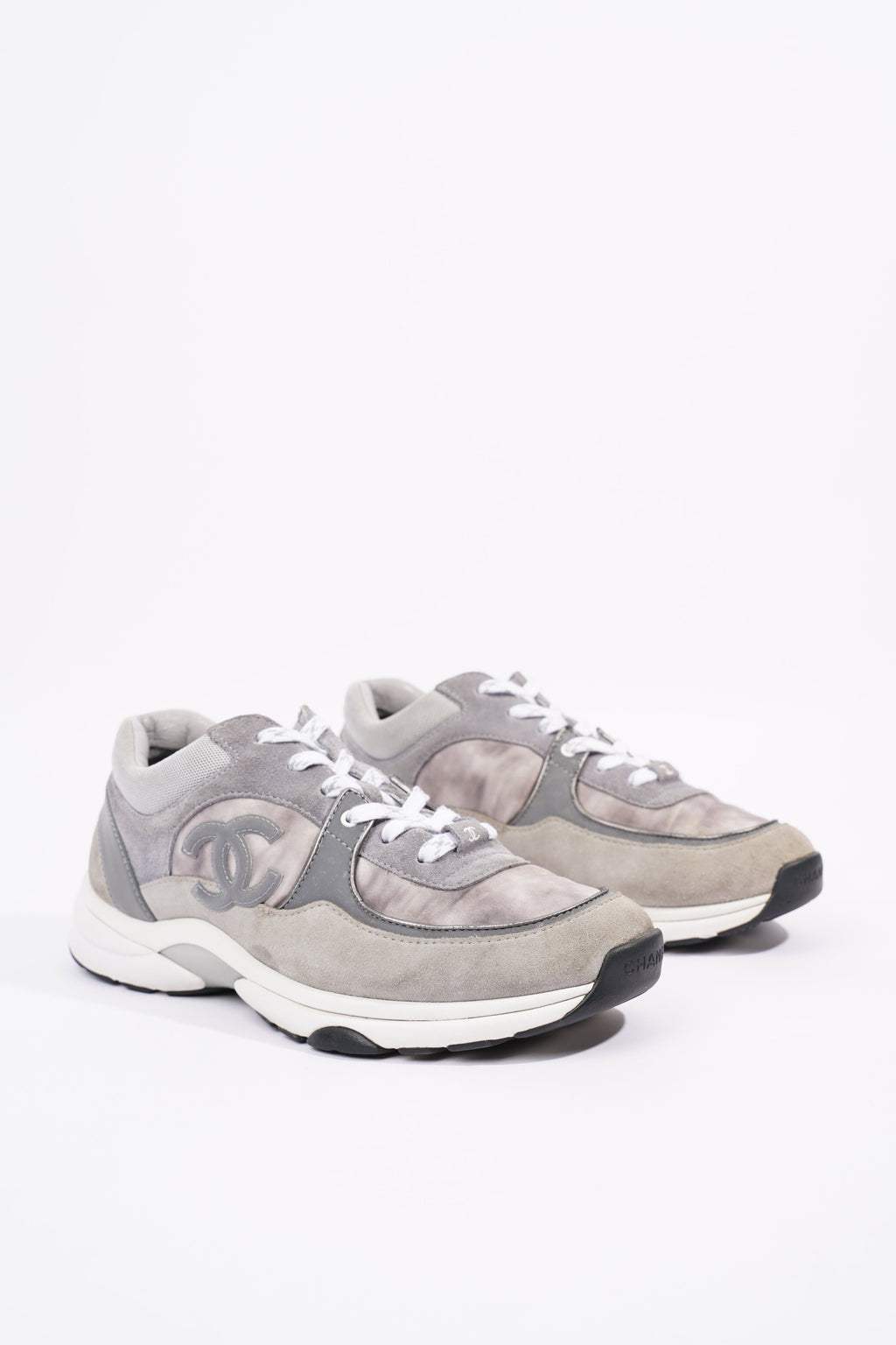 Chanel Mens CC Logo Runner Grey EU 41 / UK 7