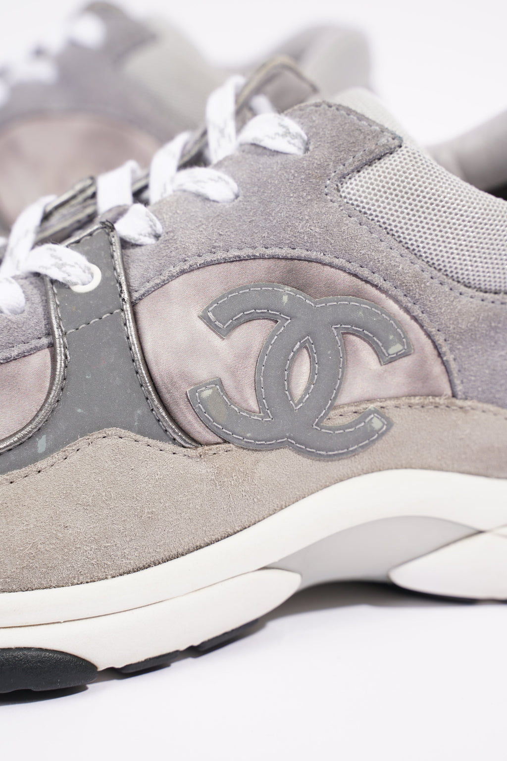 Chanel Mens CC Logo Runner Grey EU 41 / UK 7