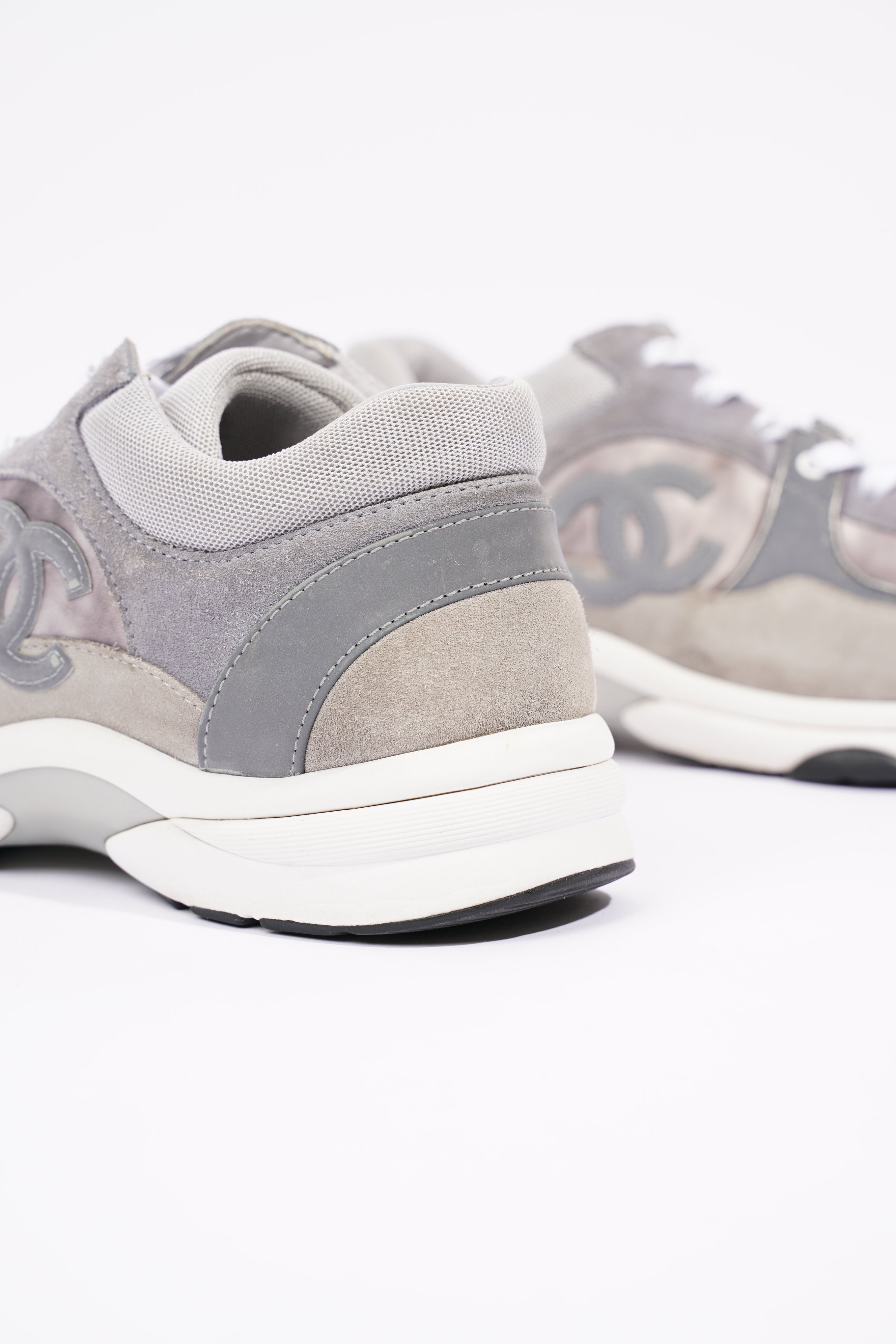 Chanel Mens CC Logo Runner Grey EU 41 / UK 7