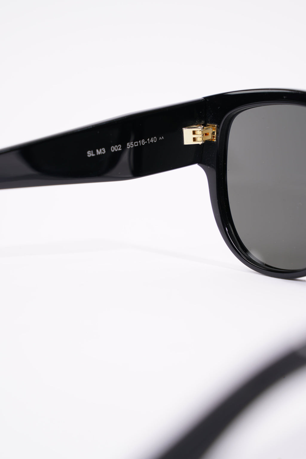 Saint Laurent Womens SLM3 Sunglasses Black / Gold 140