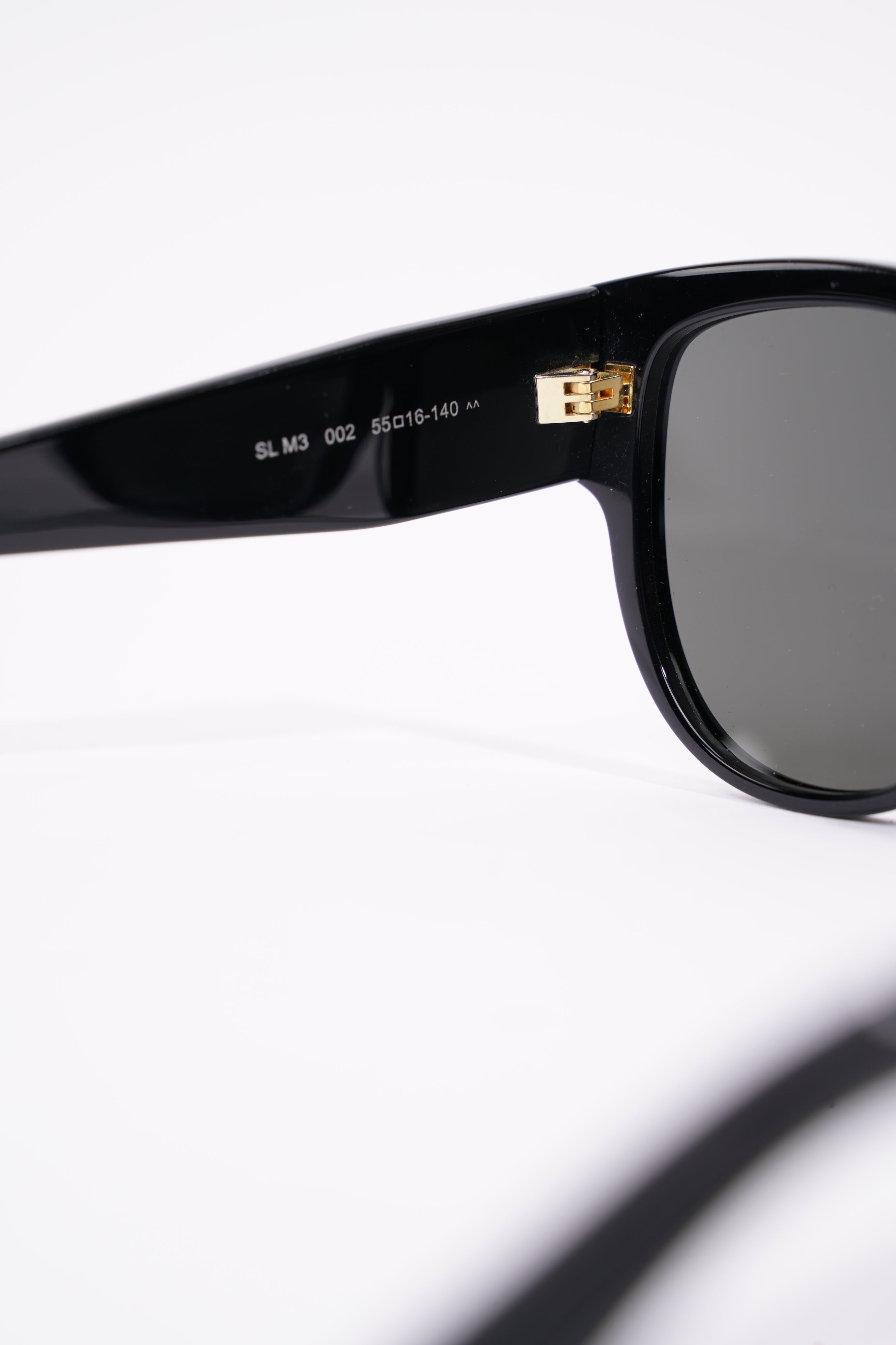 Saint Laurent Womens SLM3 Sunglasses Black / Gold 140