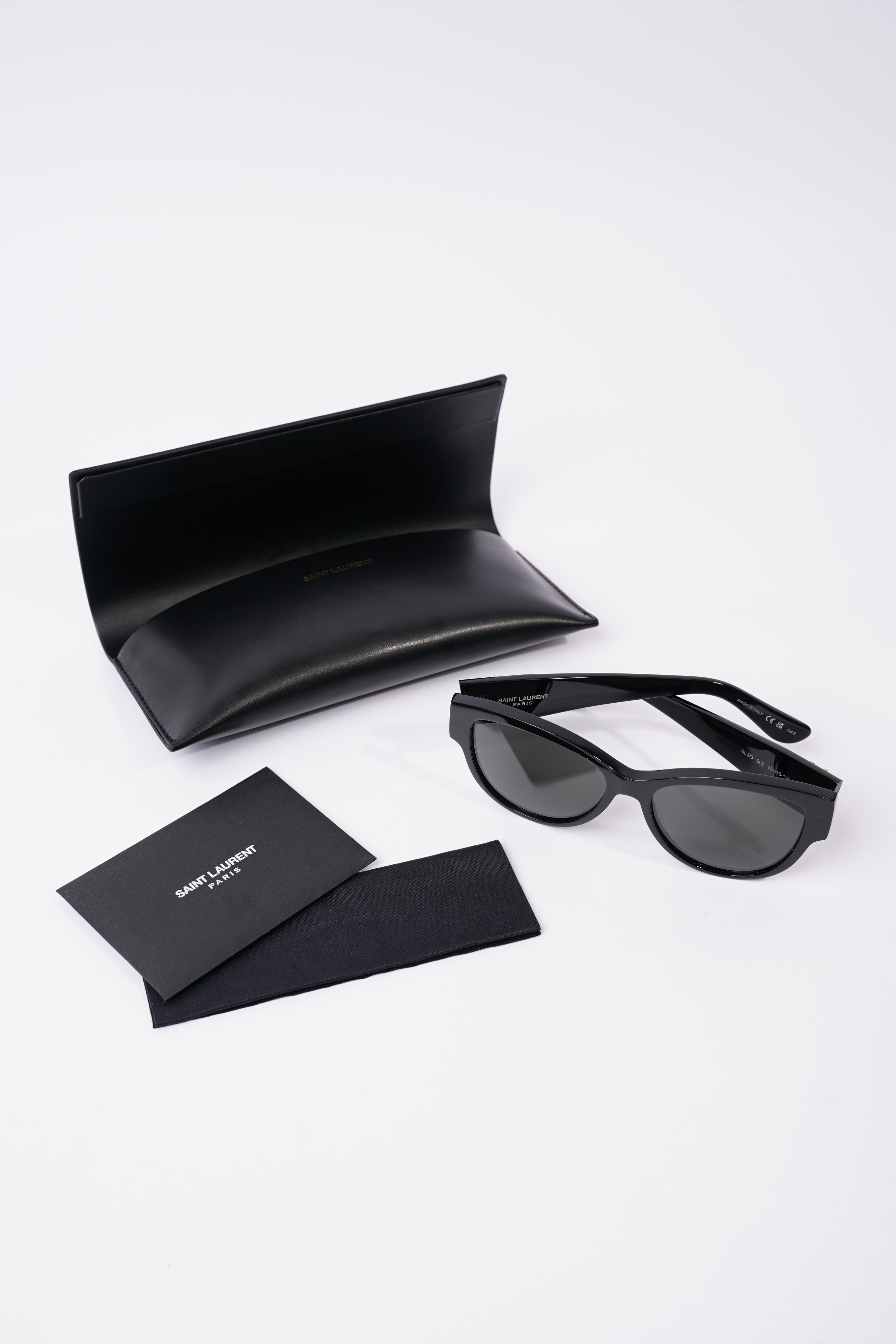 Saint Laurent Womens SLM3 Sunglasses Black / Gold 140