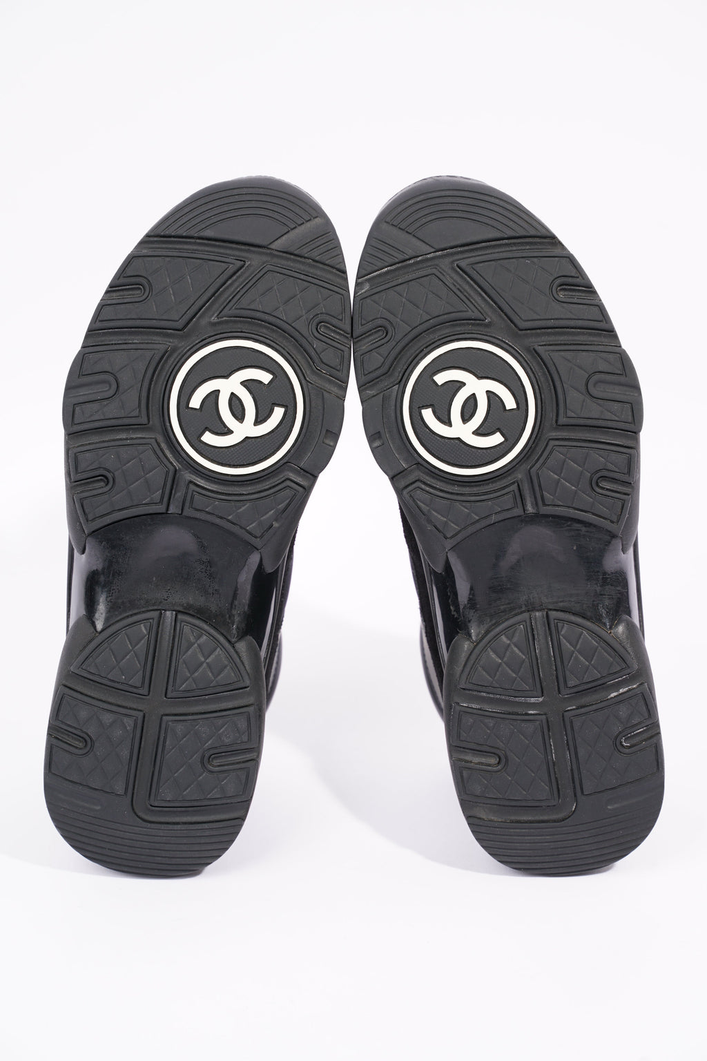 Chanel Womens CC Logo Runner Black EU 37 / UK 4