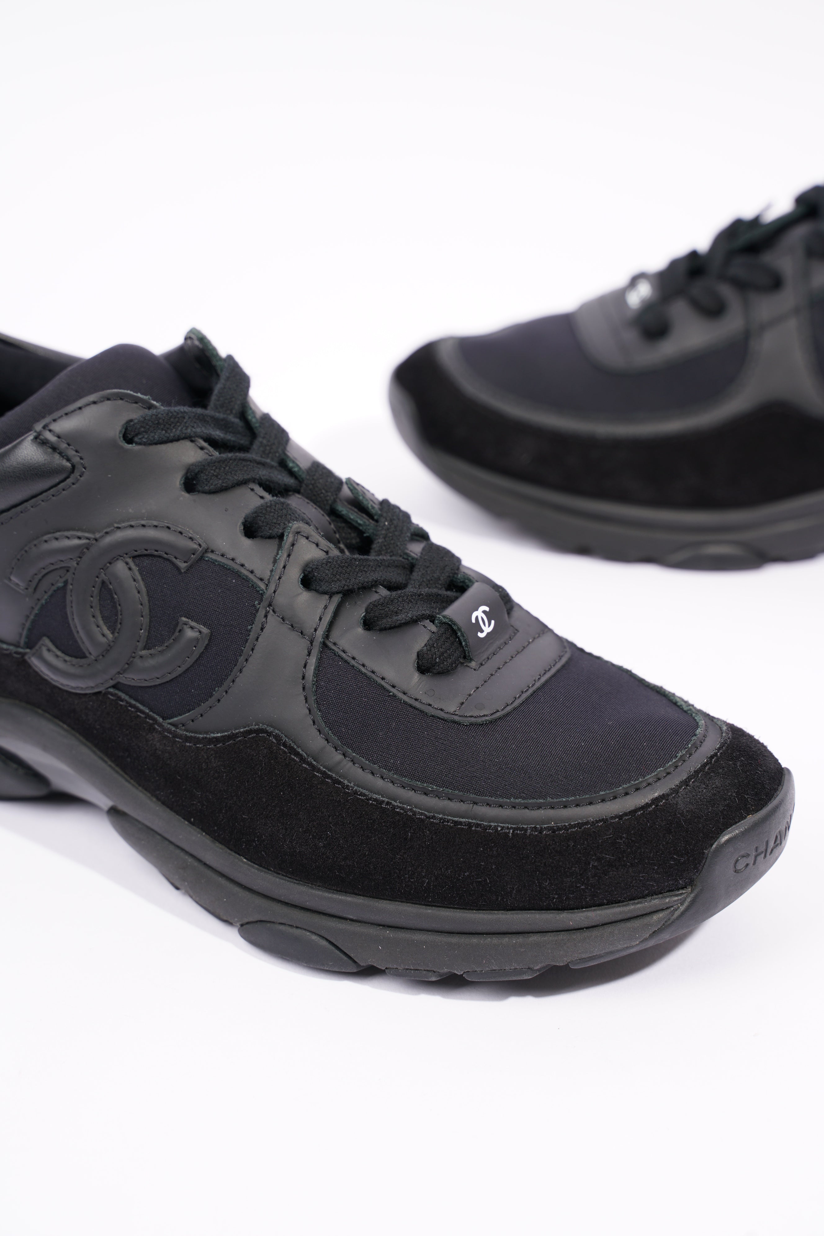 Chanel Womens CC Logo Runner Black EU 37 / UK 4