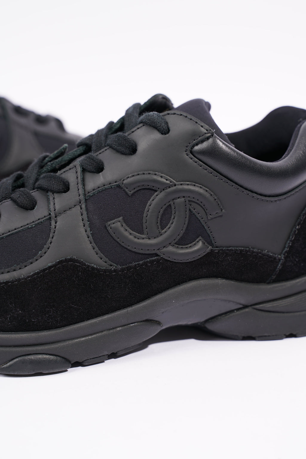Chanel Womens CC Logo Runner Black EU 37 / UK 4
