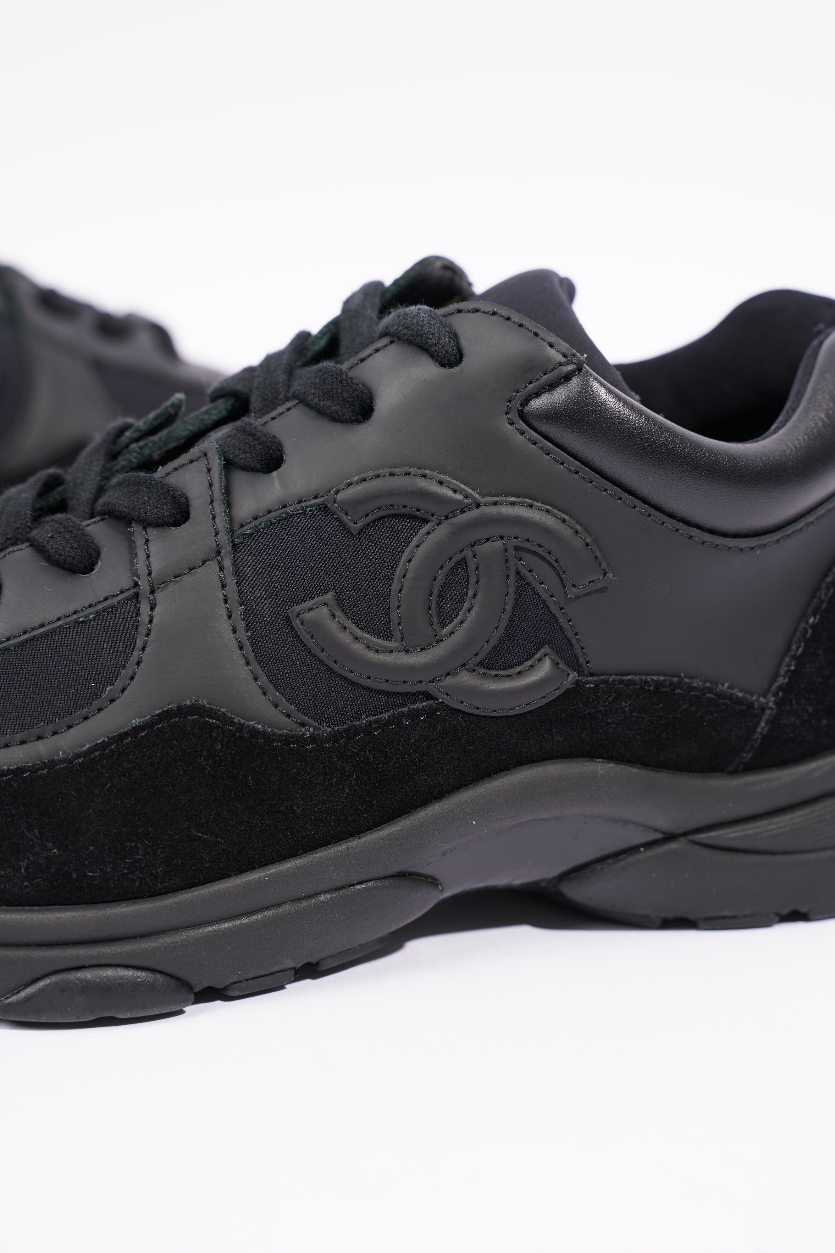 Chanel Womens CC Logo Runner Black EU 37 / UK 4