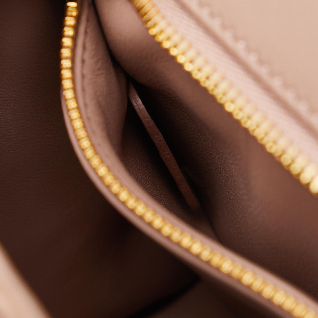 Dior 30 Montaigne Wavy Crinkled Flap (SHG-Uz2Jxn)