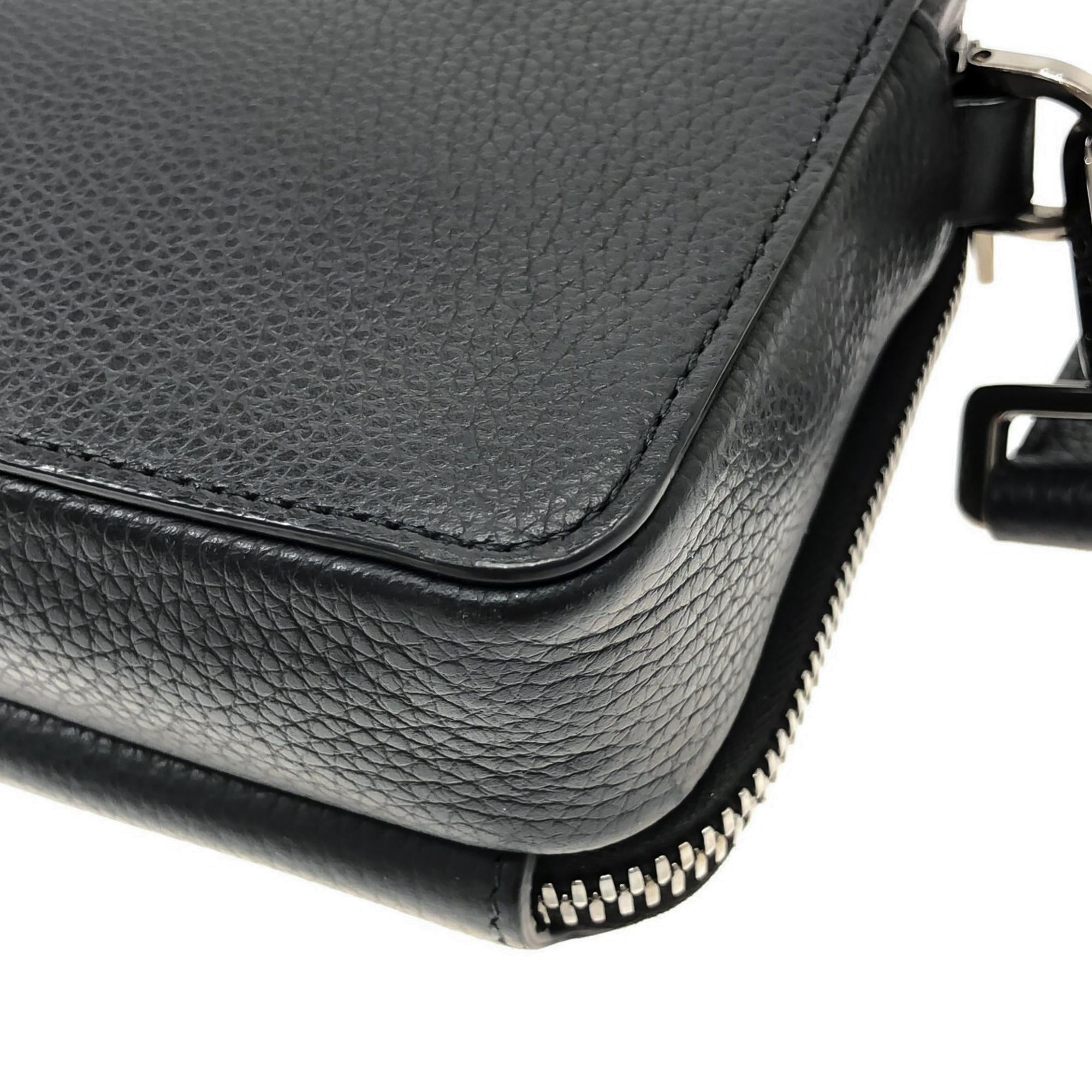 Dior Leather Pouch with Strap (SHG-NrWRMW)