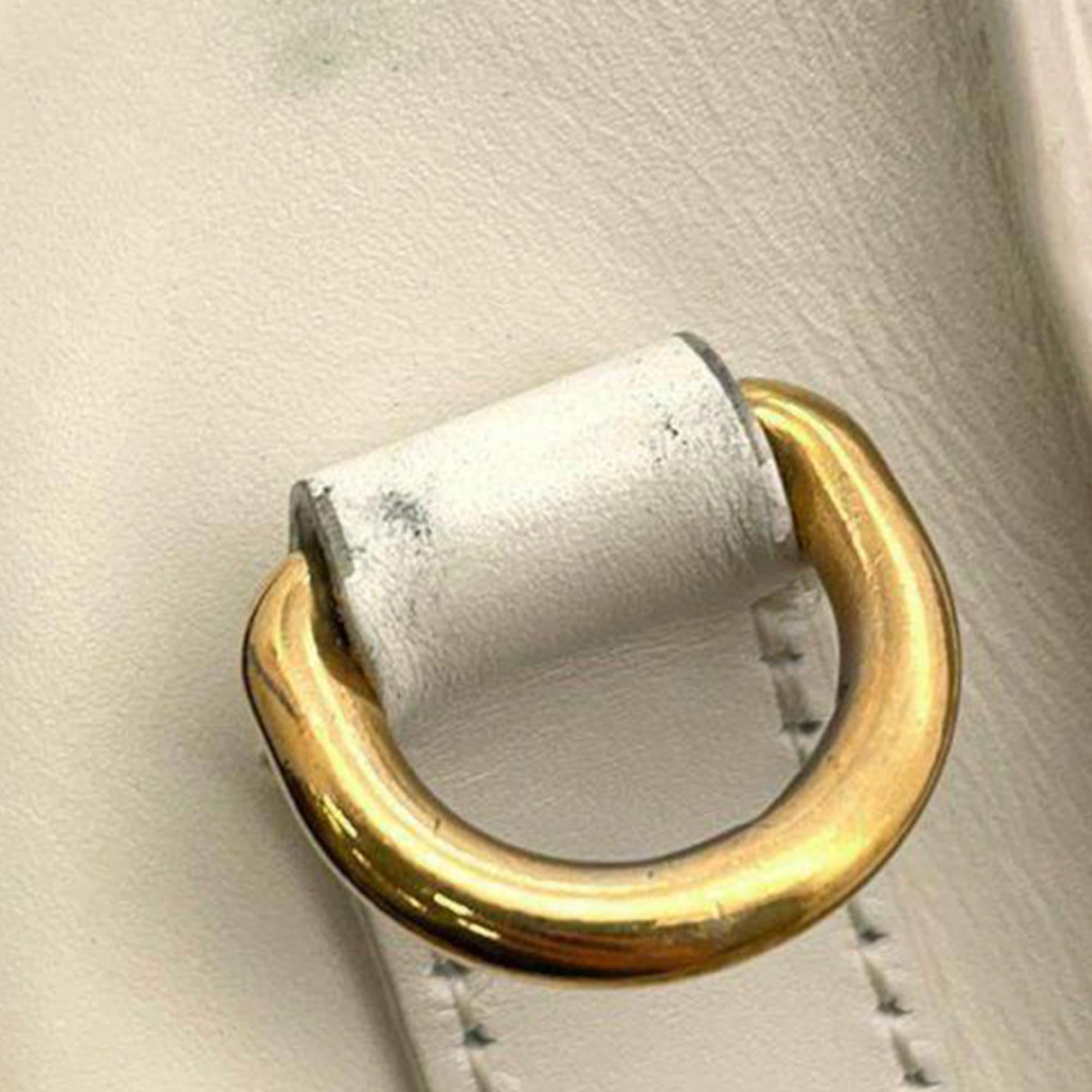 Dior Medium Bobby Leather Crossbody (SHG-35Iw6k)