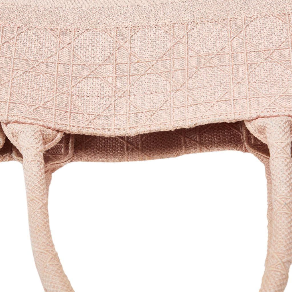 Dior Medium Cannage Embroidered Book Tote (SHG-LuB71h)