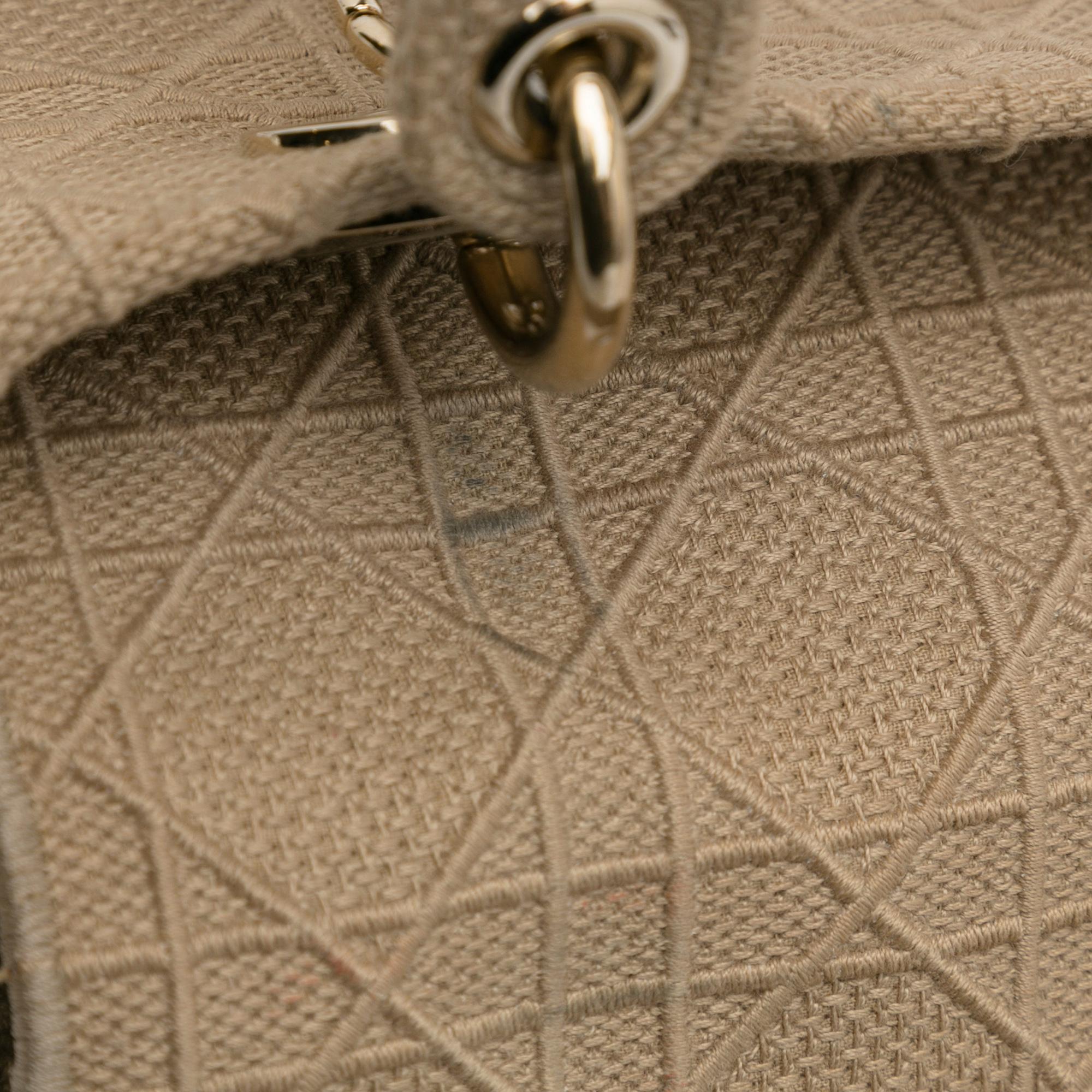 Dior Medium Cannage Lady D-Lite (SHG-Hk0EaN)