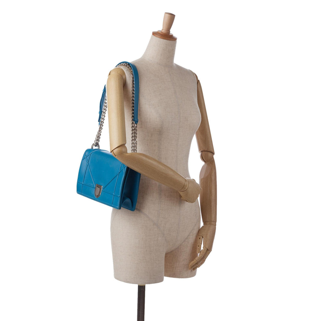 Dior Medium Diorama Flap (SHG-1Krciq)