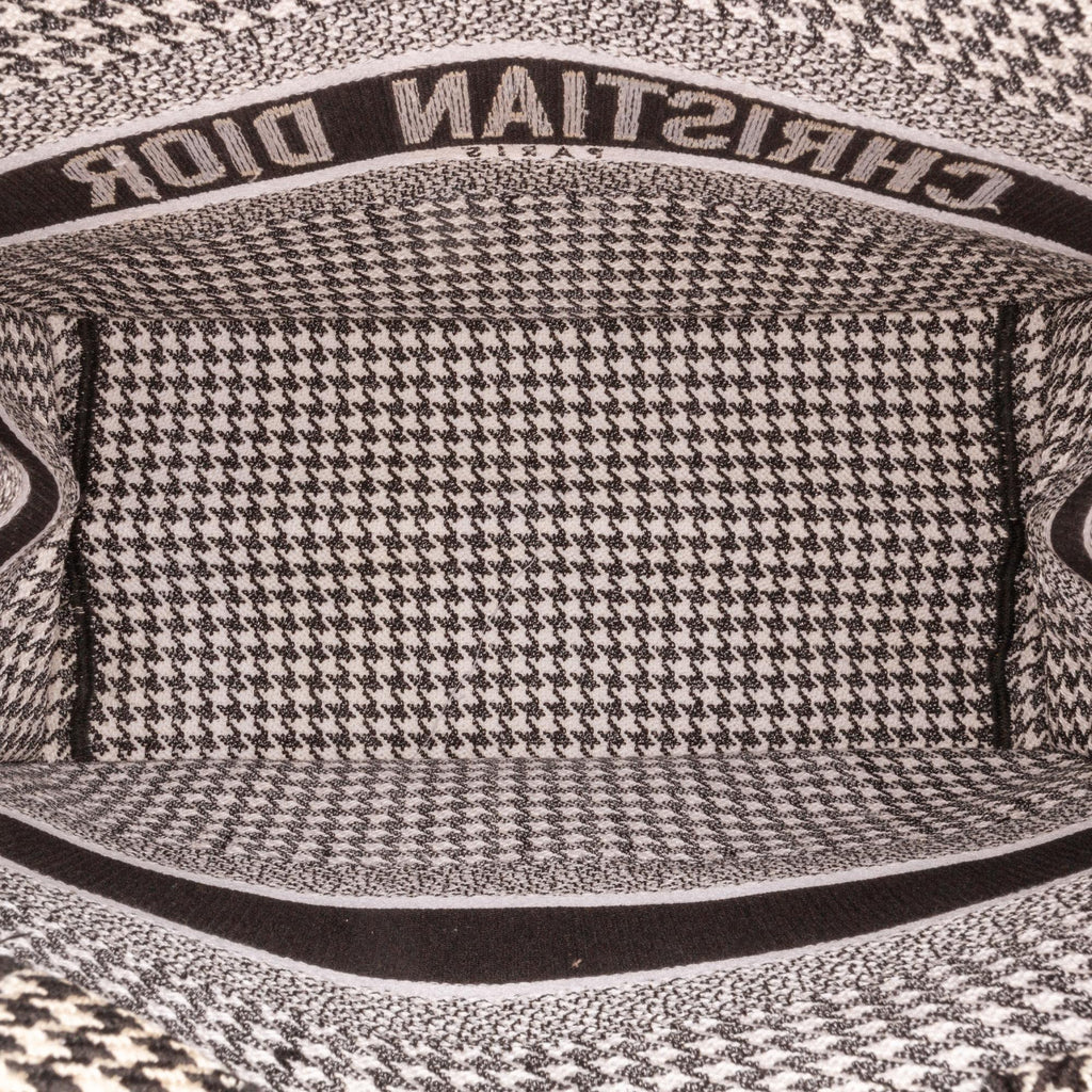 Dior Medium Houndstooth Embroidered Book Tote (SHG-g0s64t)
