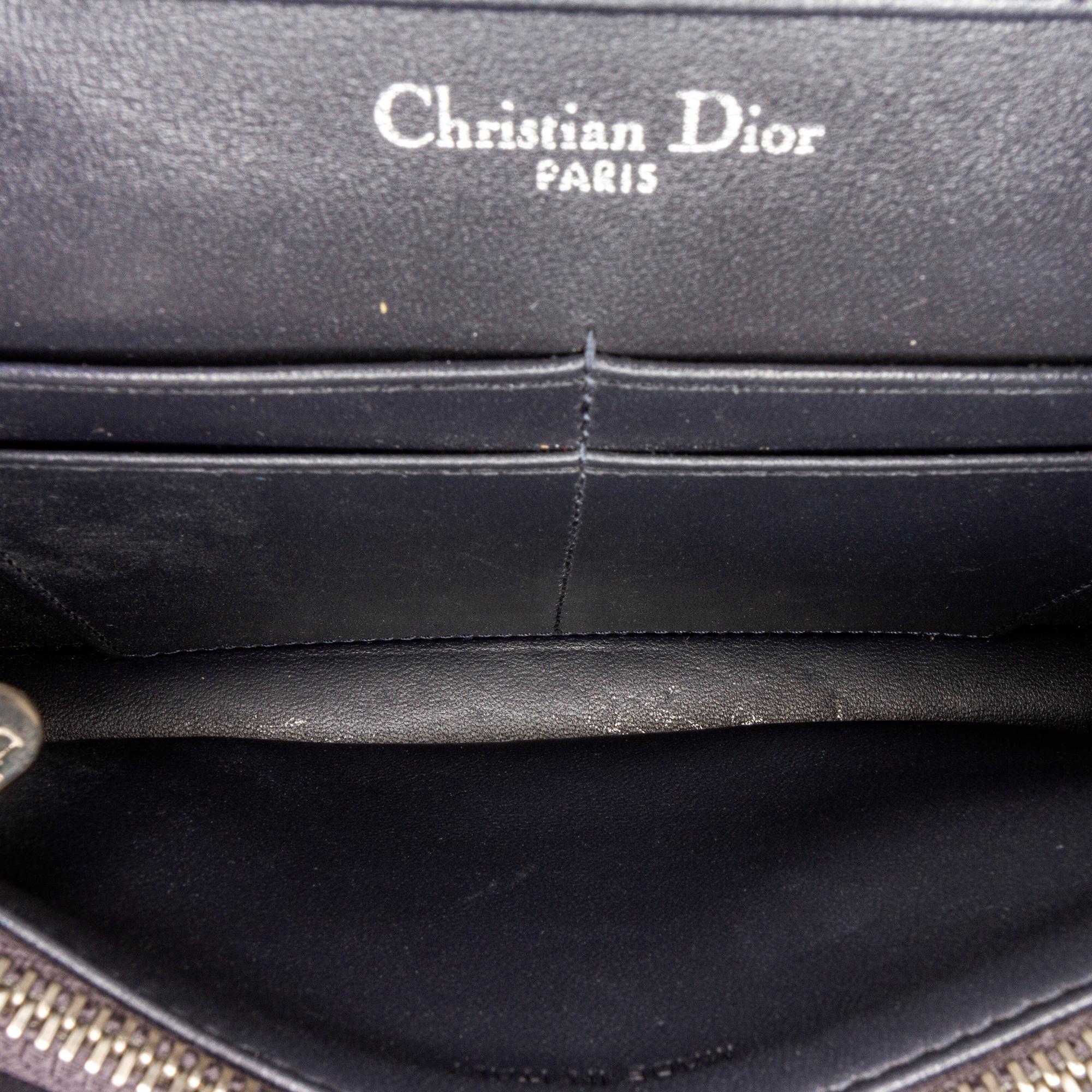 Dior Microcannage Diorama Wallet on Chain (SHG-tY8mBj)