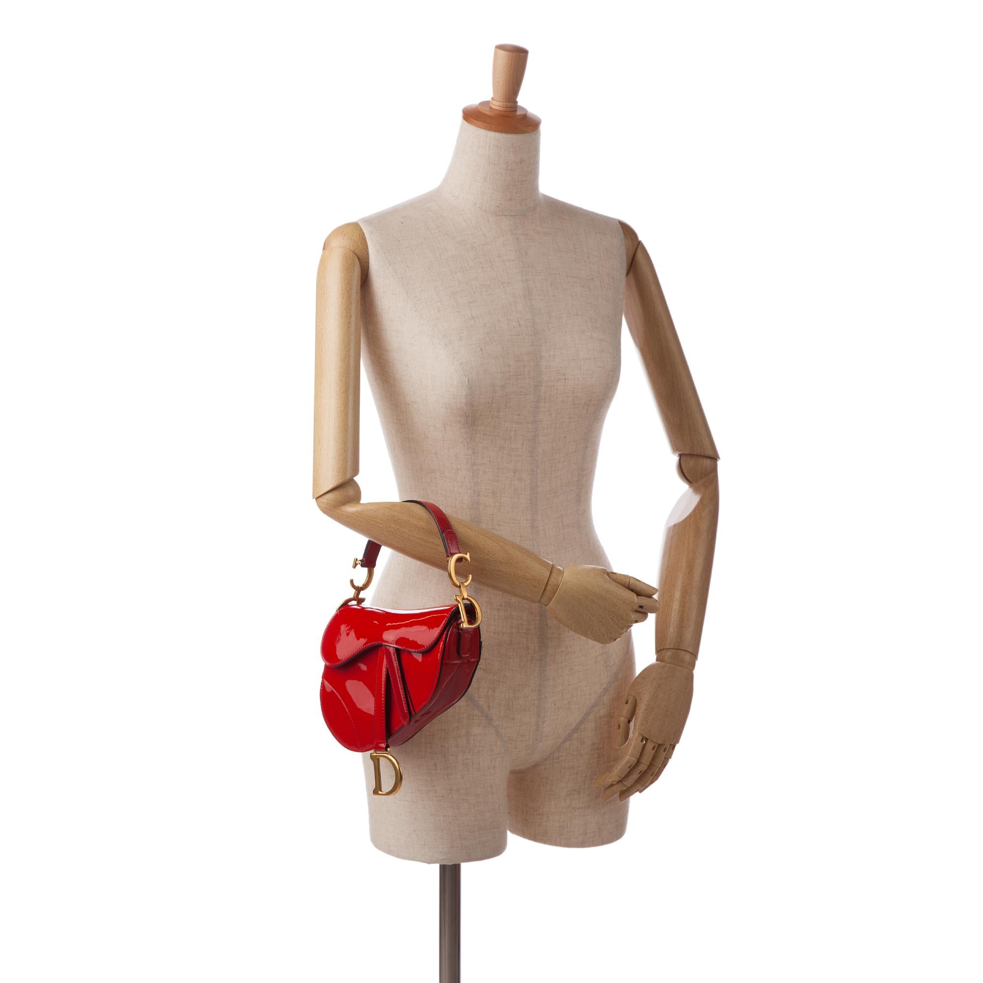 Dior Mini Saddle Patent Shoulder Bag (SHG-sOcB1B)