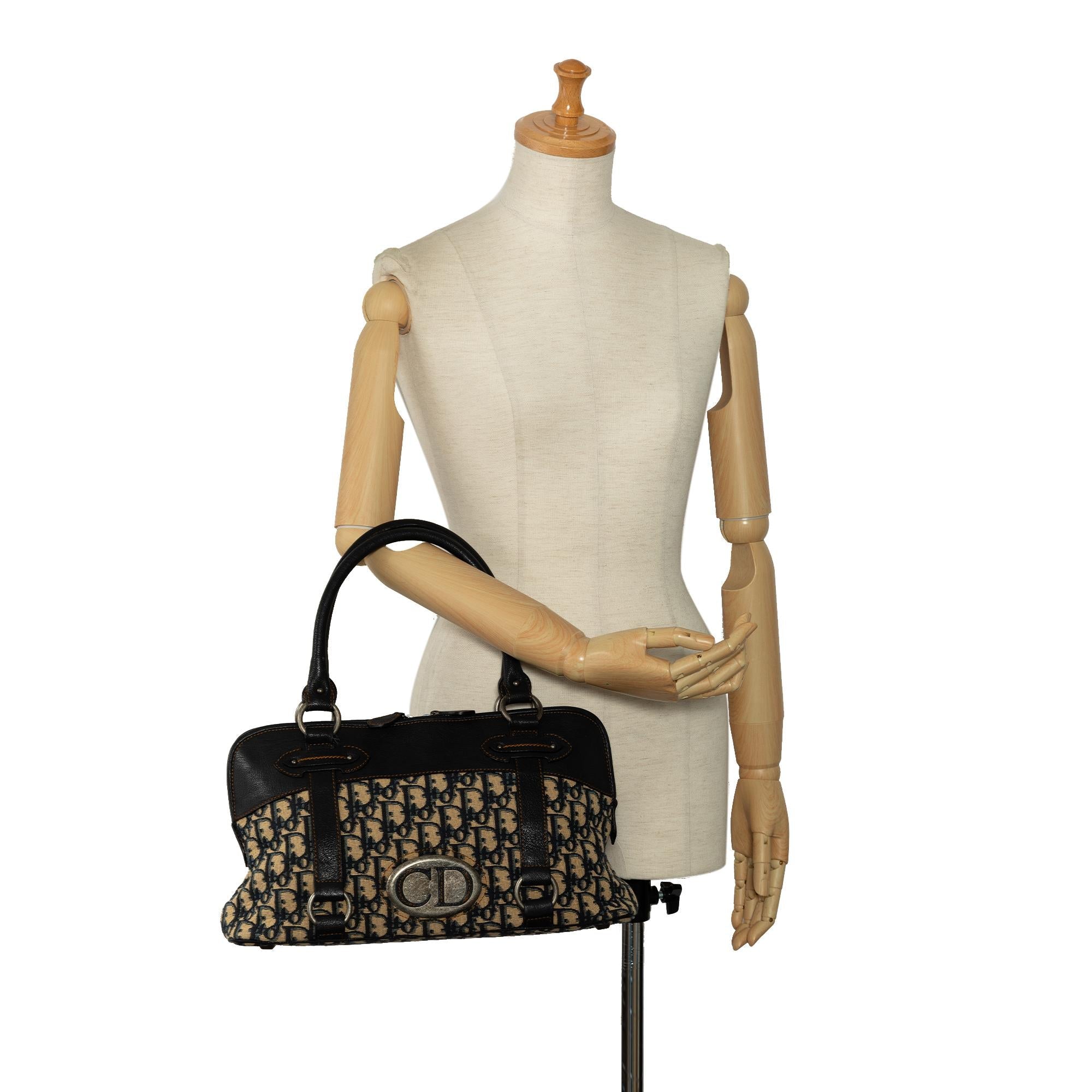 Dior Oblique Handbag (SHG-auDUfZ)