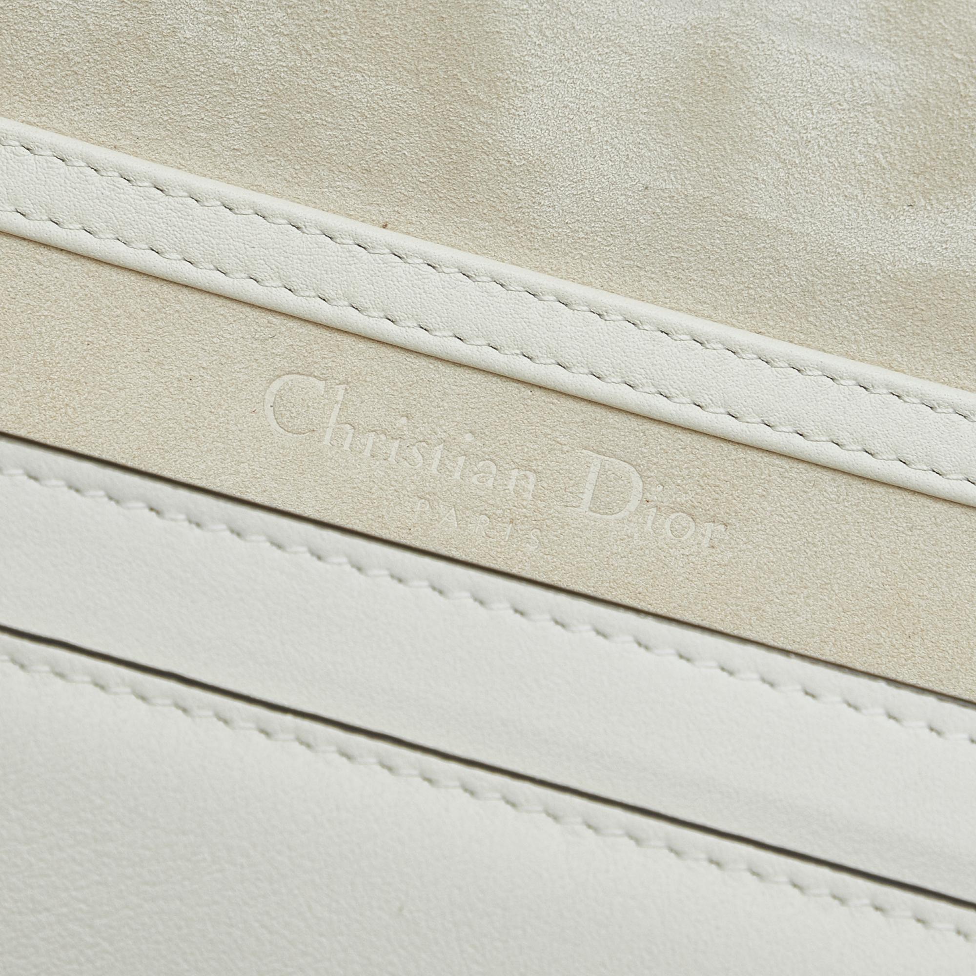 Dior Stars Wallet on Chain (SHG-aRhk6B)