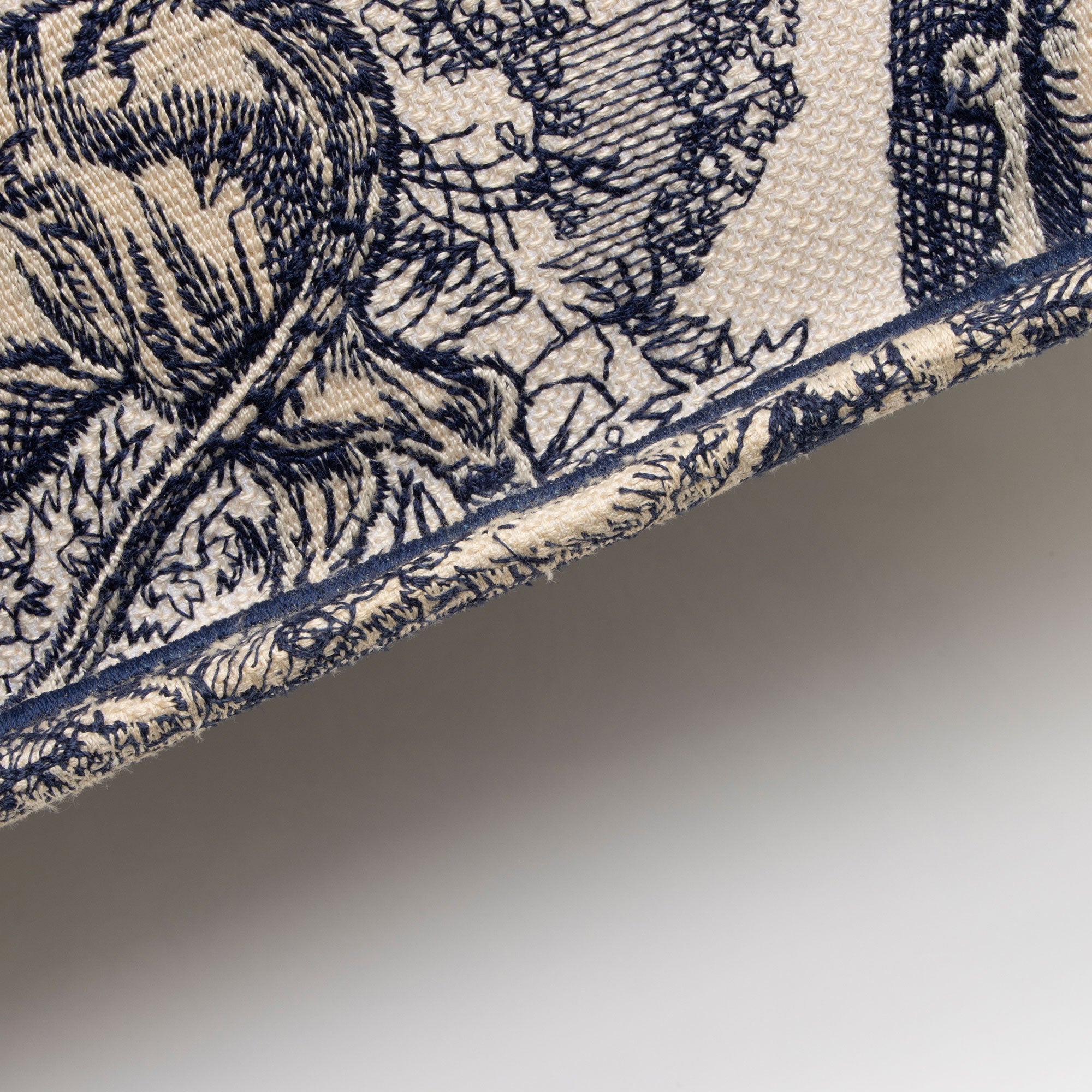 Dior Toile De Jouy Medium Book Tote (SHF-gPdlj9)