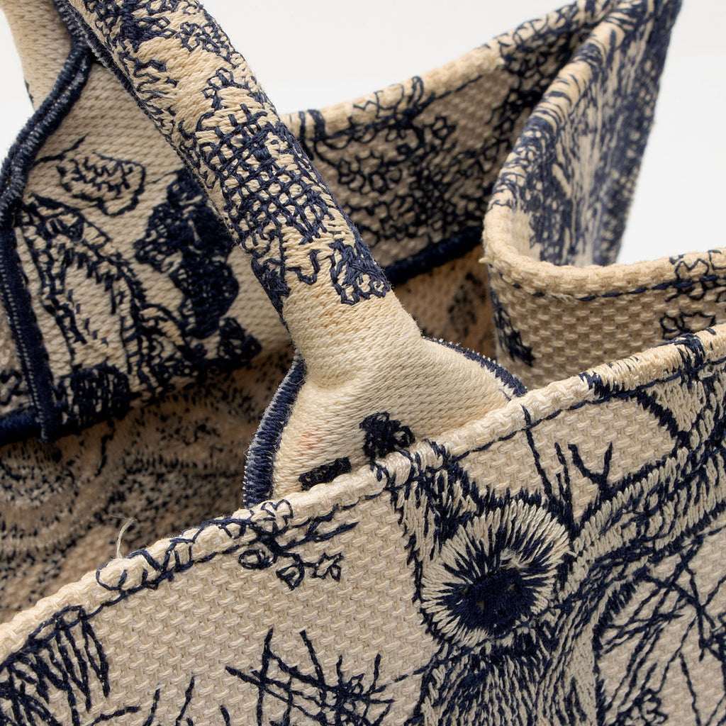Dior Toile De Jouy Medium Book Tote (SHF-gPdlj9)