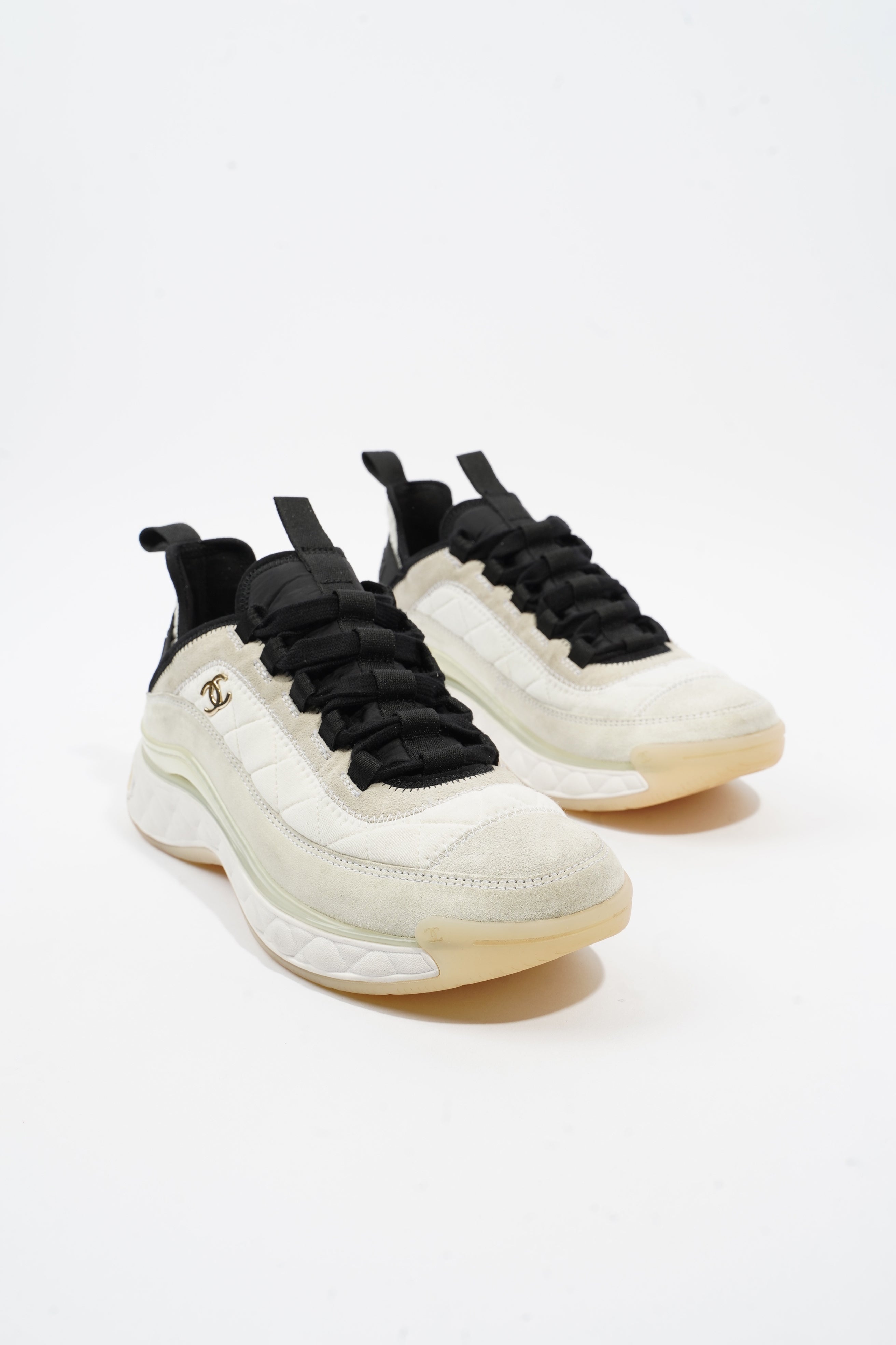 Chanel CC Logo Runners White / Cream / Black Suede EU 39.5 UK 6.5