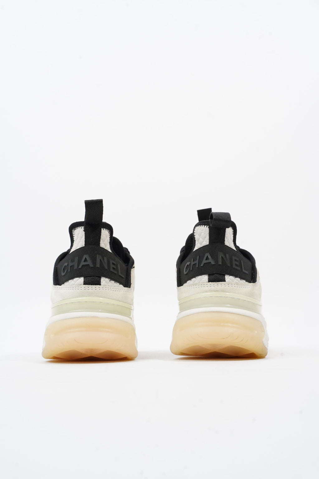 Chanel CC Logo Runners White / Cream / Black Suede EU 39.5 UK 6.5