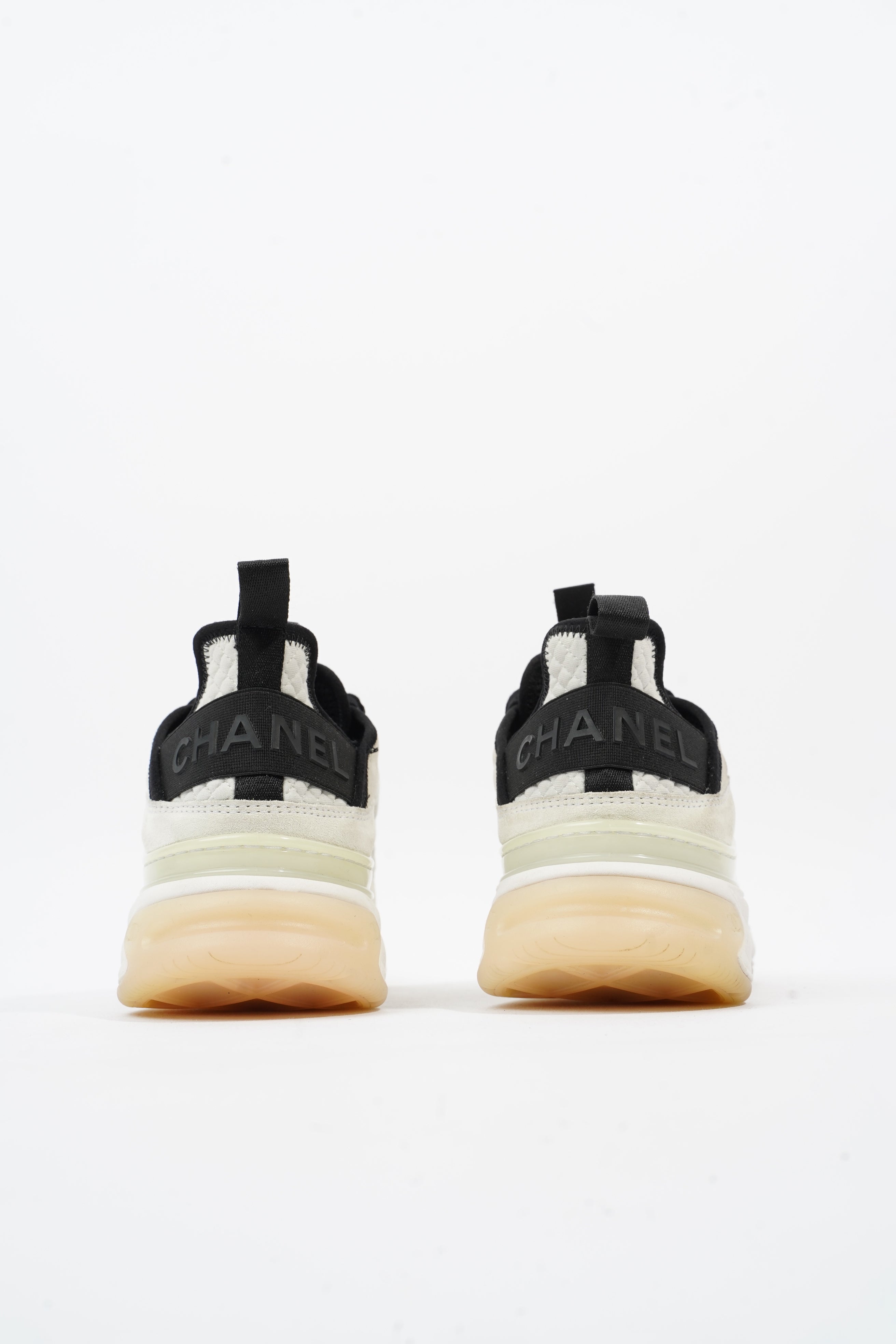 Chanel CC Logo Runners White / Cream / Black Suede EU 39.5 UK 6.5