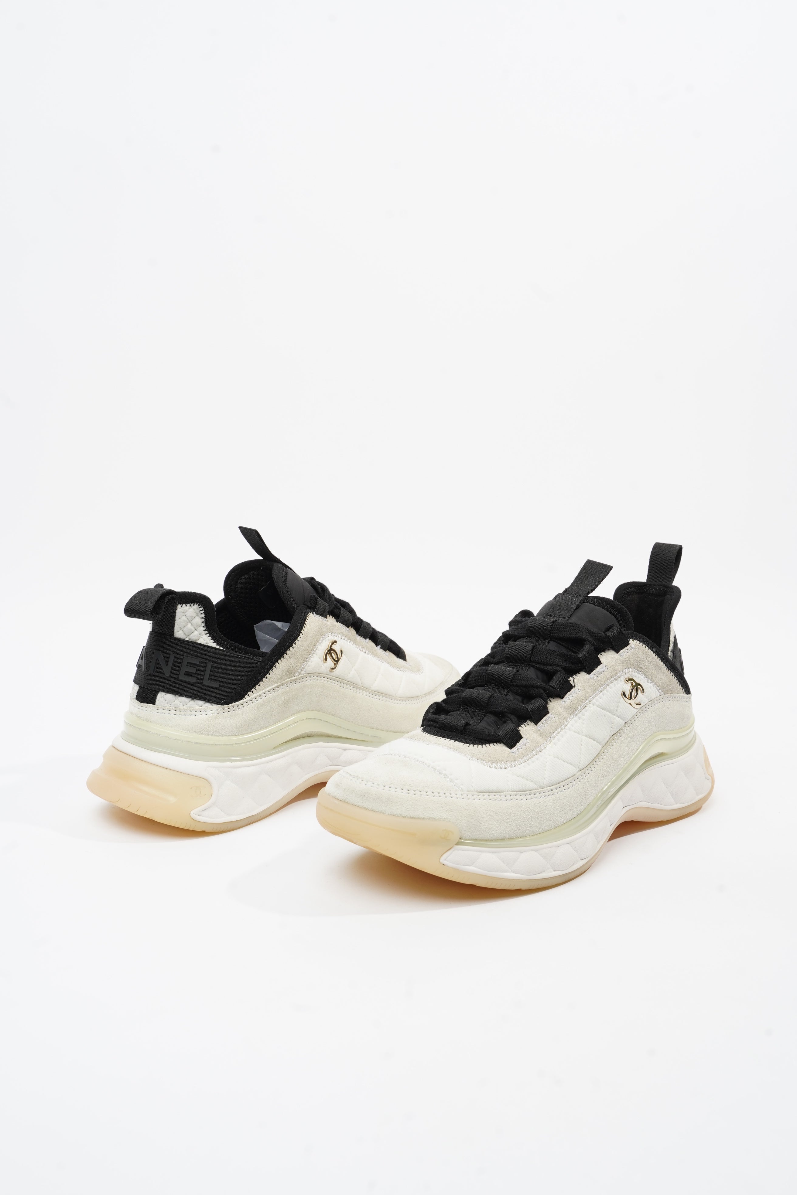 Chanel CC Logo Runners White / Cream / Black Suede EU 39.5 UK 6.5
