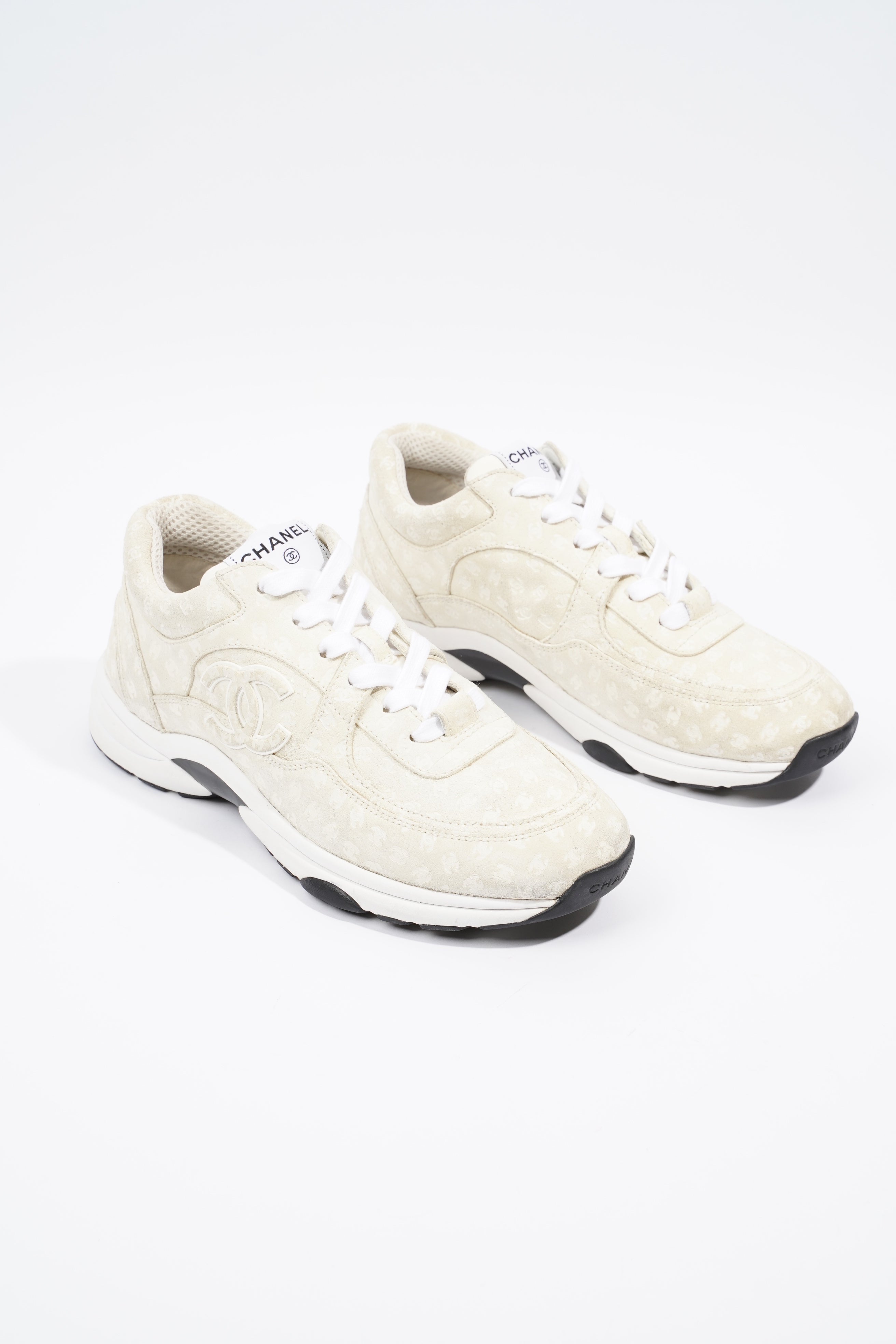 Chanel CC Logo Cream / White Suede EU 39.5 UK 6.5
