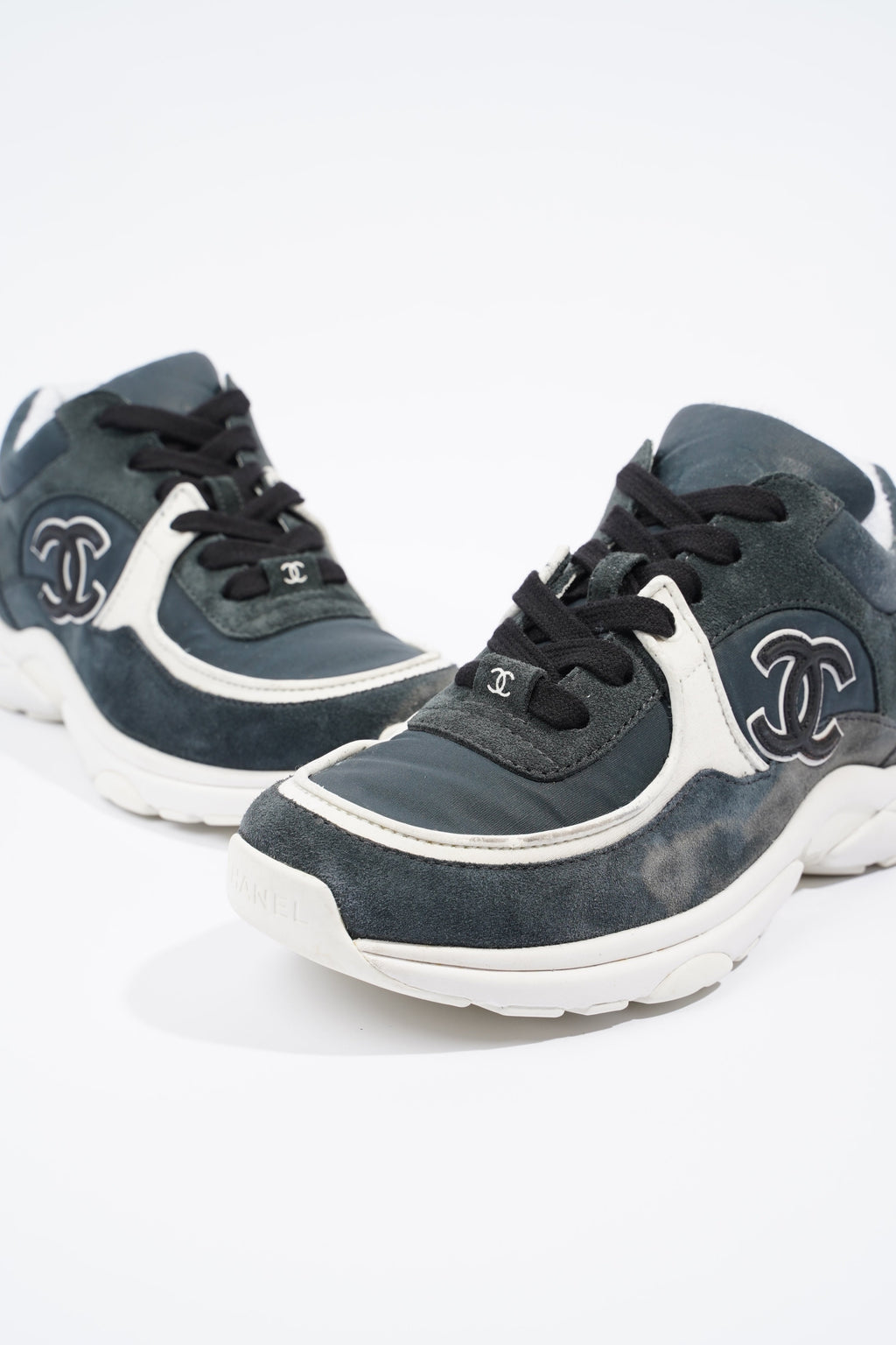 Chanel CC Logo Sneaker Navy / White Suede EU 36 UK 3