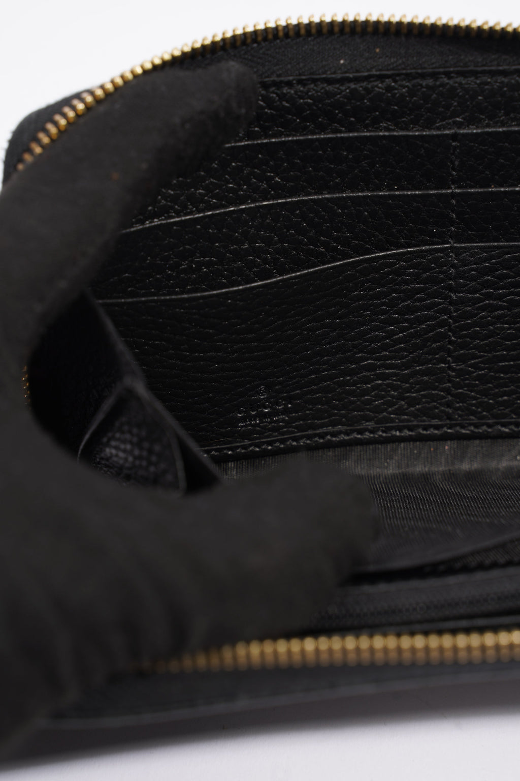 Gucci Zip Around Wallet Black Leather