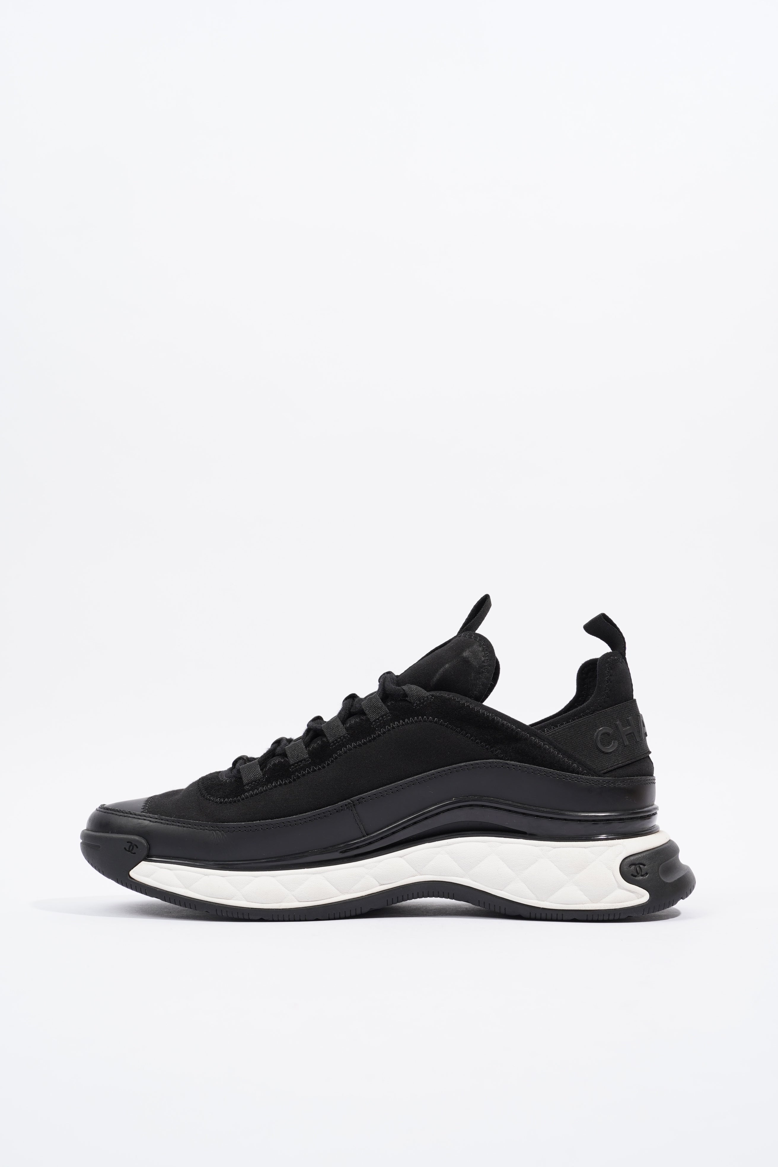Chanel CC Logo Sneaker Black / White Fabric EU 42 UK 8