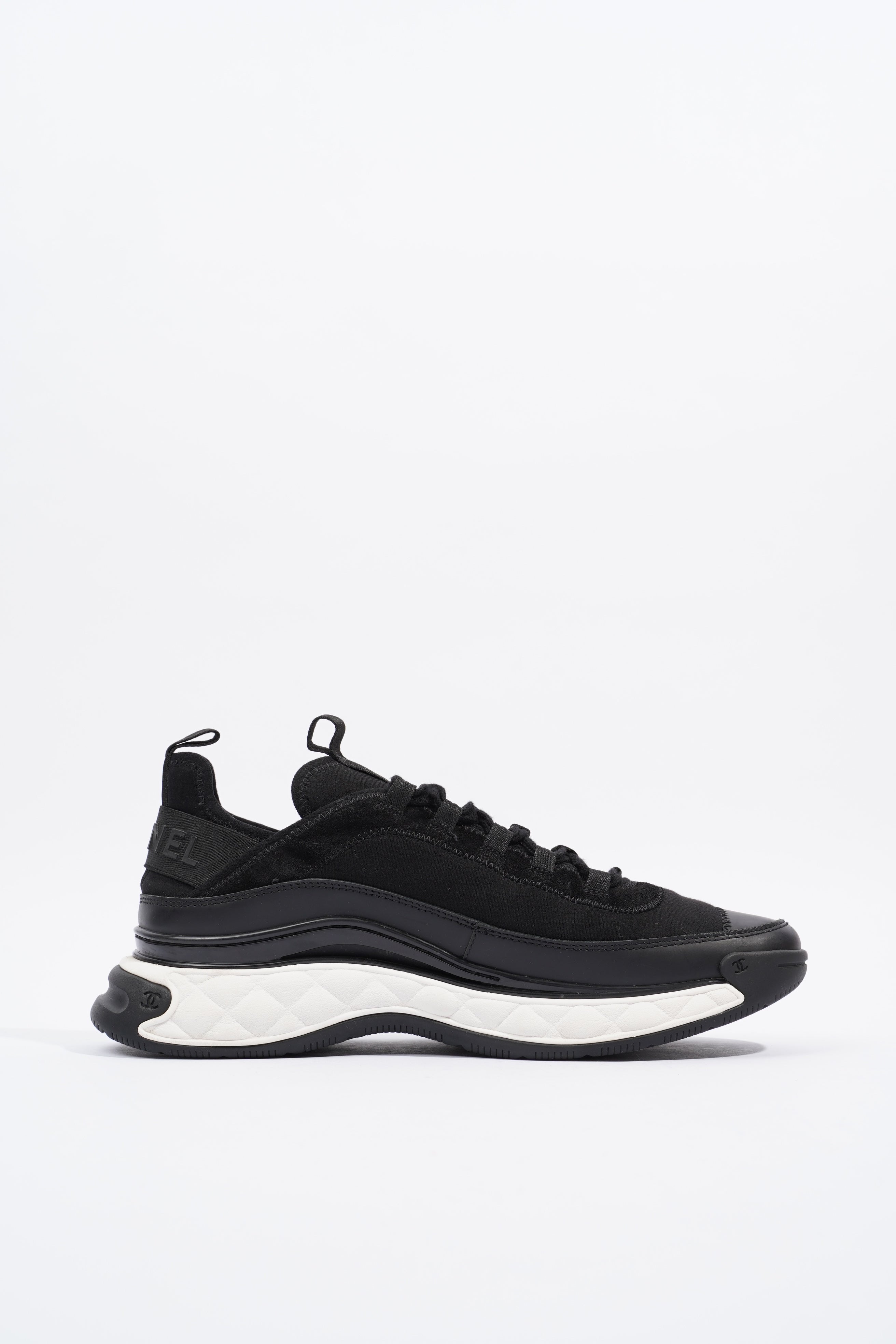 Chanel CC Logo Sneaker Black / White Fabric EU 42 UK 8