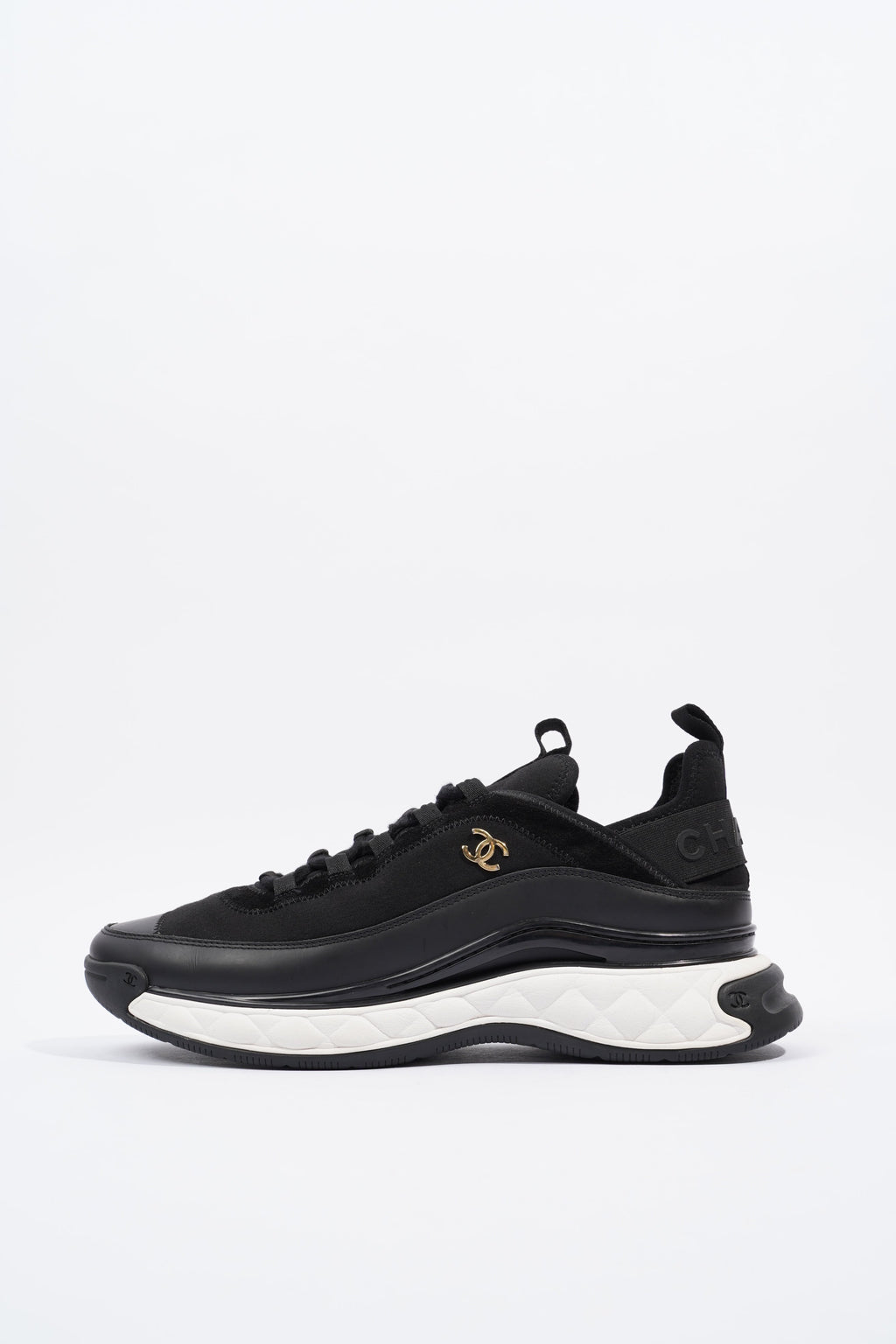 Chanel CC Logo Sneaker Black / White Fabric EU 42 UK 8