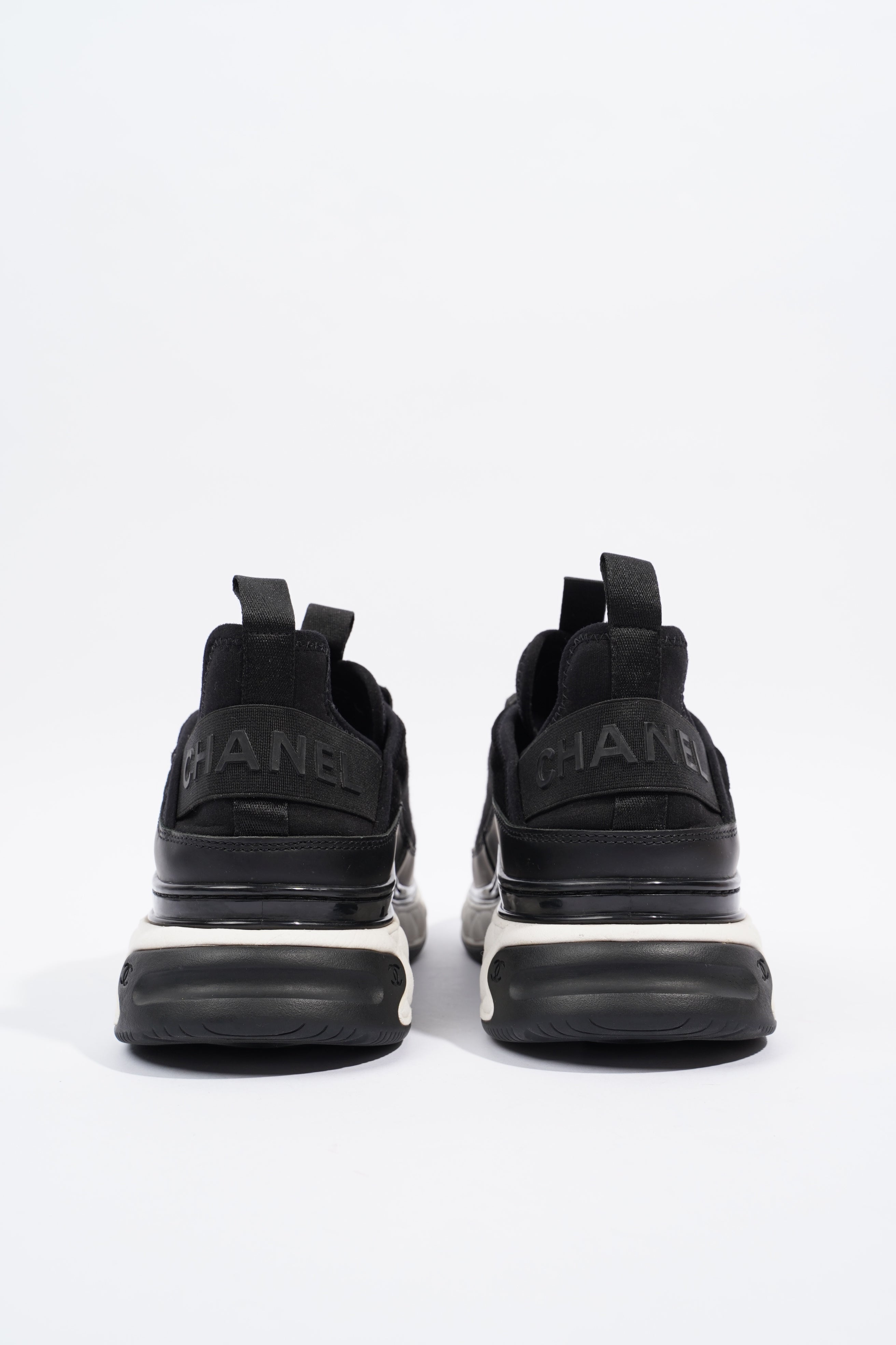 Chanel CC Logo Sneaker Black / White Fabric EU 42 UK 8